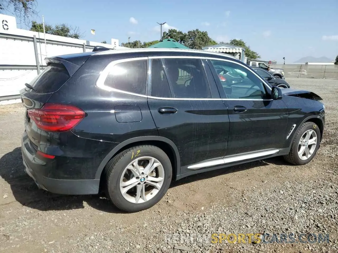 3 Photograph of a damaged car 5UXTY3C06L9B57648 BMW X3 2020