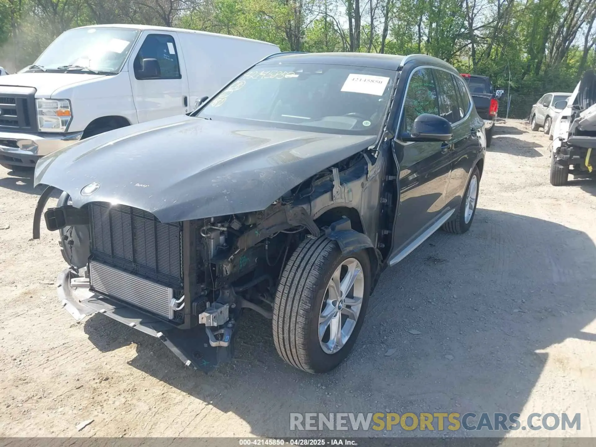 2 Фотография поврежденного автомобиля 5UXTY3C06LLU69498 BMW X3 2020
