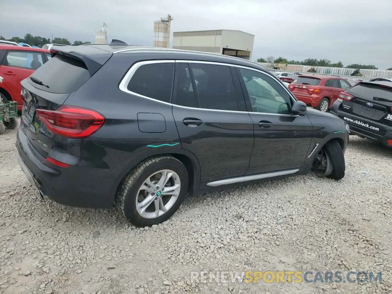 3 Photograph of a damaged car 5UXTY3C06LLU72630 BMW X3 2020