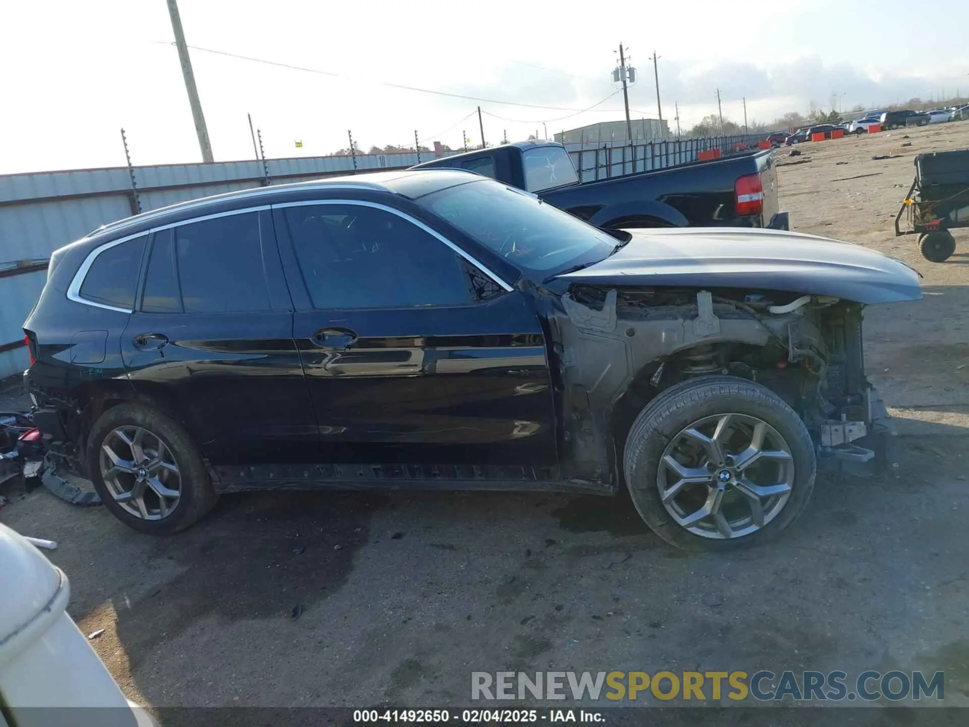 14 Фотография поврежденного автомобиля 5UXTY3C07LLU70420 BMW X3 2020
