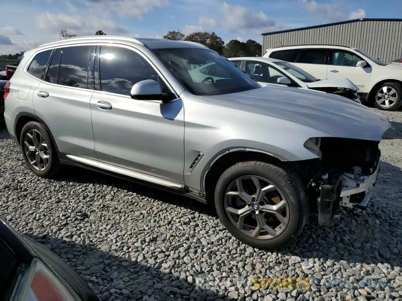4 Photograph of a damaged car 5UXTY3C08LLE54780 BMW X3 2020