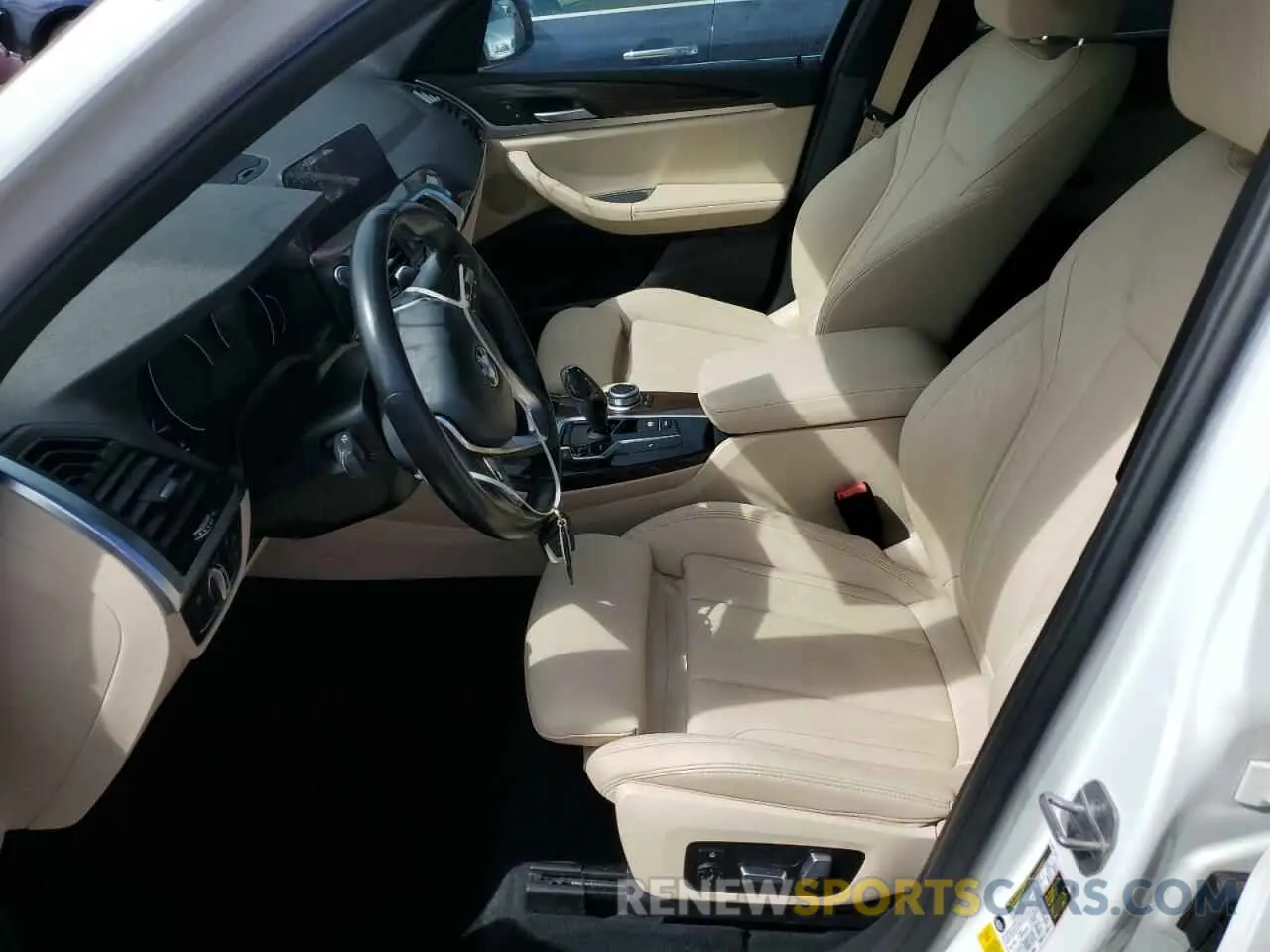 7 Photograph of a damaged car 5UXTY3C09L9C76083 BMW X3 2020