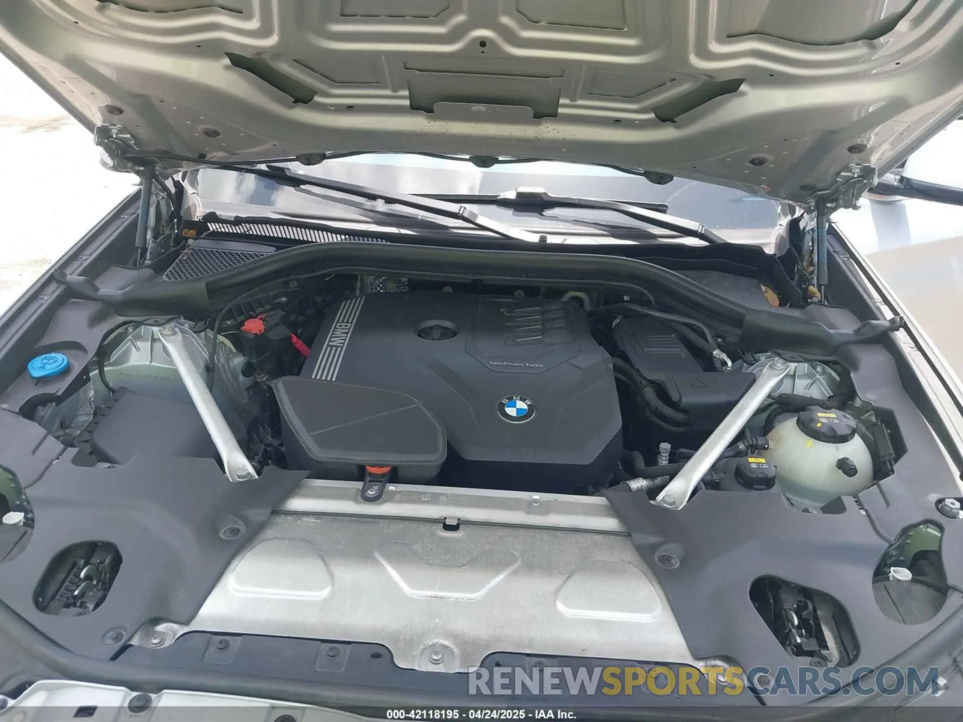 10 Фотография поврежденного автомобиля 5UXTY3C09LLU69754 BMW X3 2020