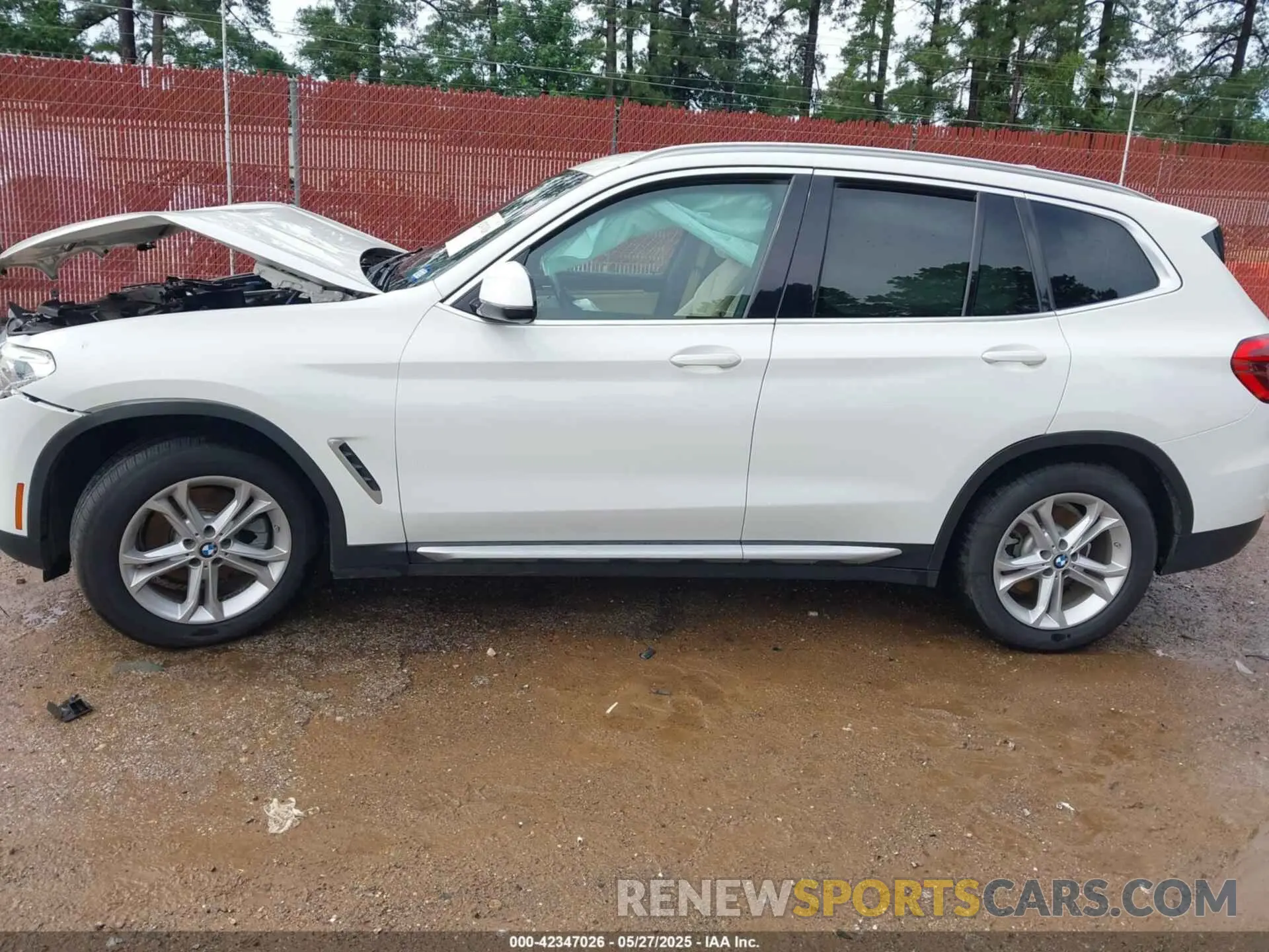 15 Photograph of a damaged car 5UXTY3C09LLU71701 BMW X3 2020