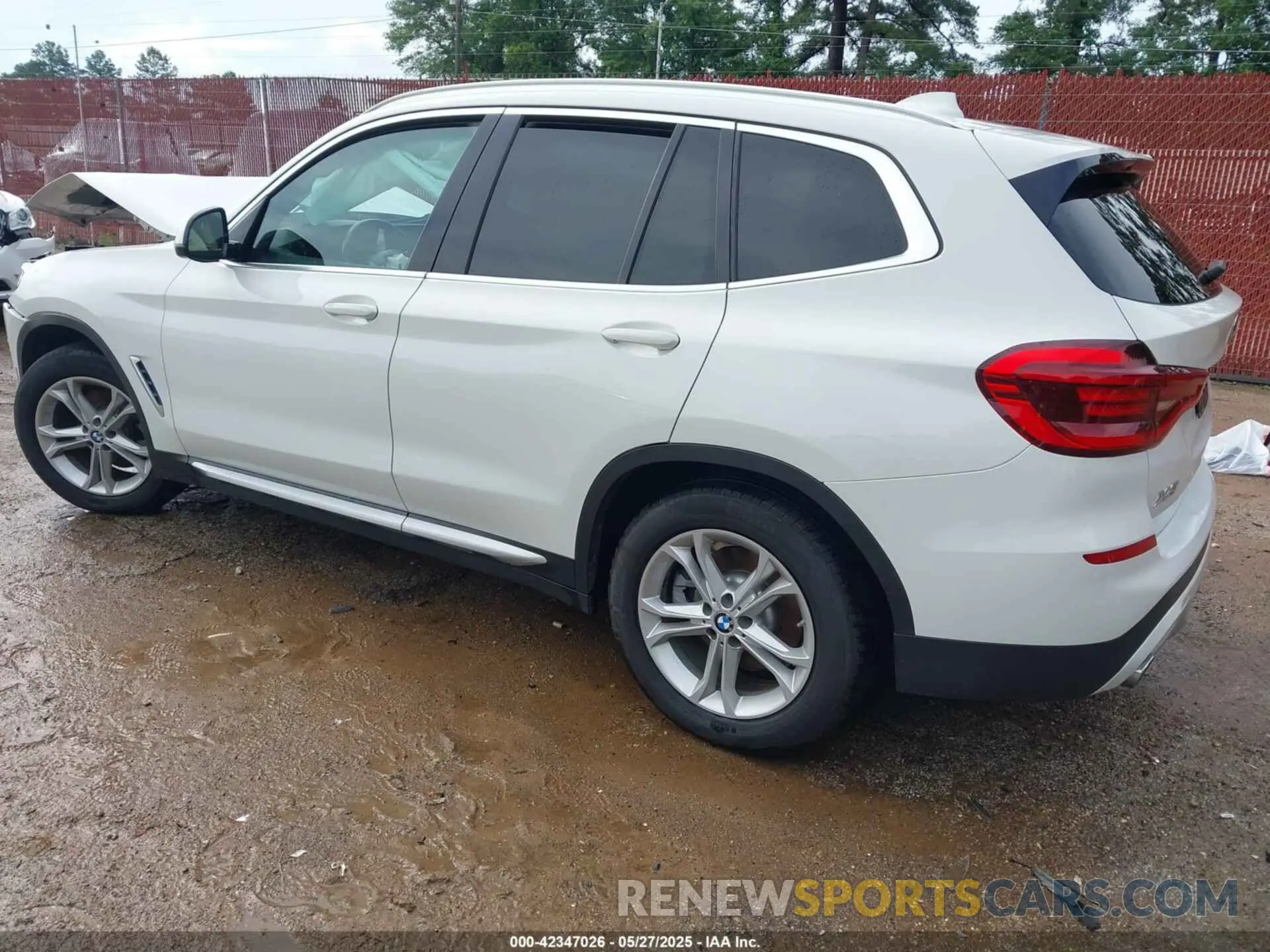 3 Photograph of a damaged car 5UXTY3C09LLU71701 BMW X3 2020
