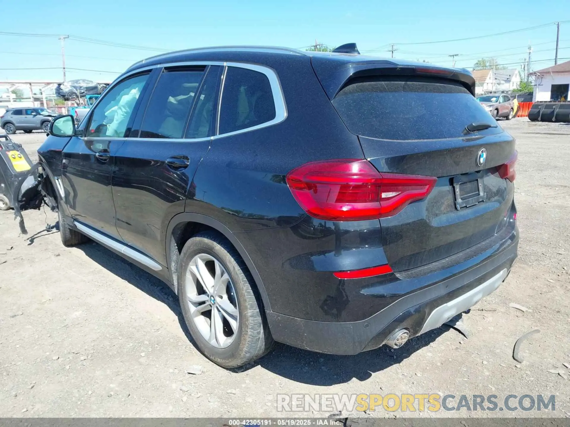 3 Photograph of a damaged car 5UXTY3C09LLU72718 BMW X3 2020