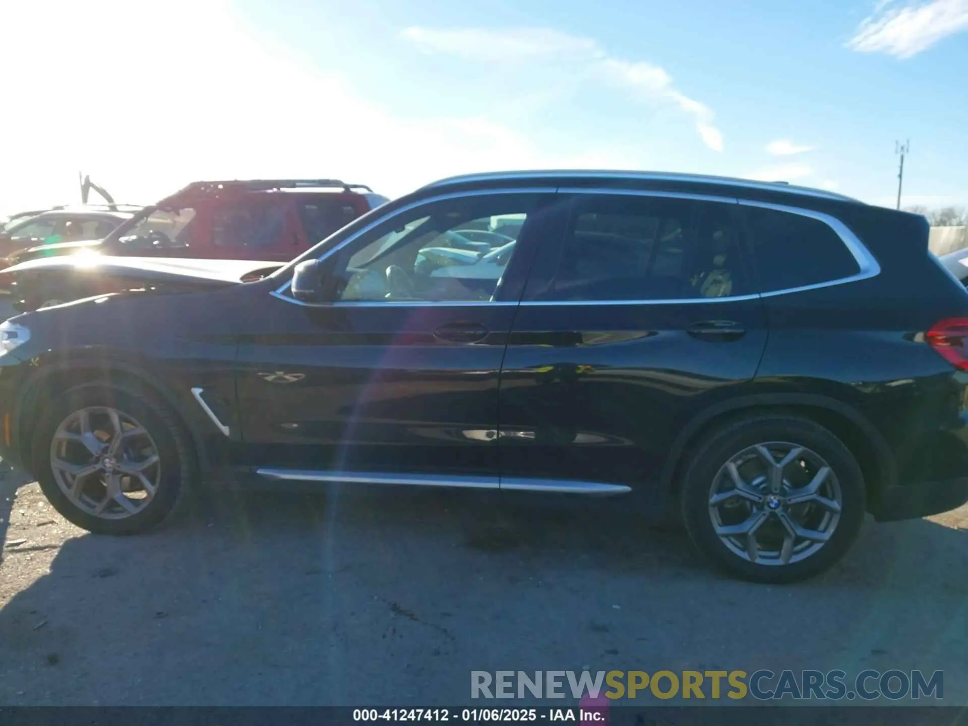 14 Photograph of a damaged car 5UXTY3C0XL9B25530 BMW X3 2020