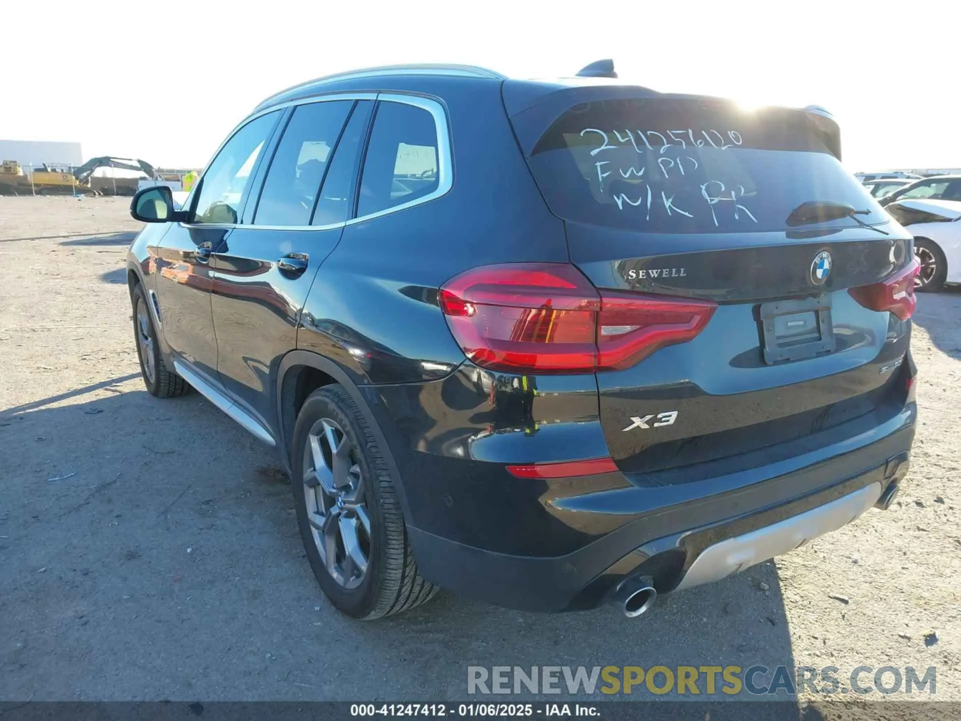 3 Photograph of a damaged car 5UXTY3C0XL9B25530 BMW X3 2020