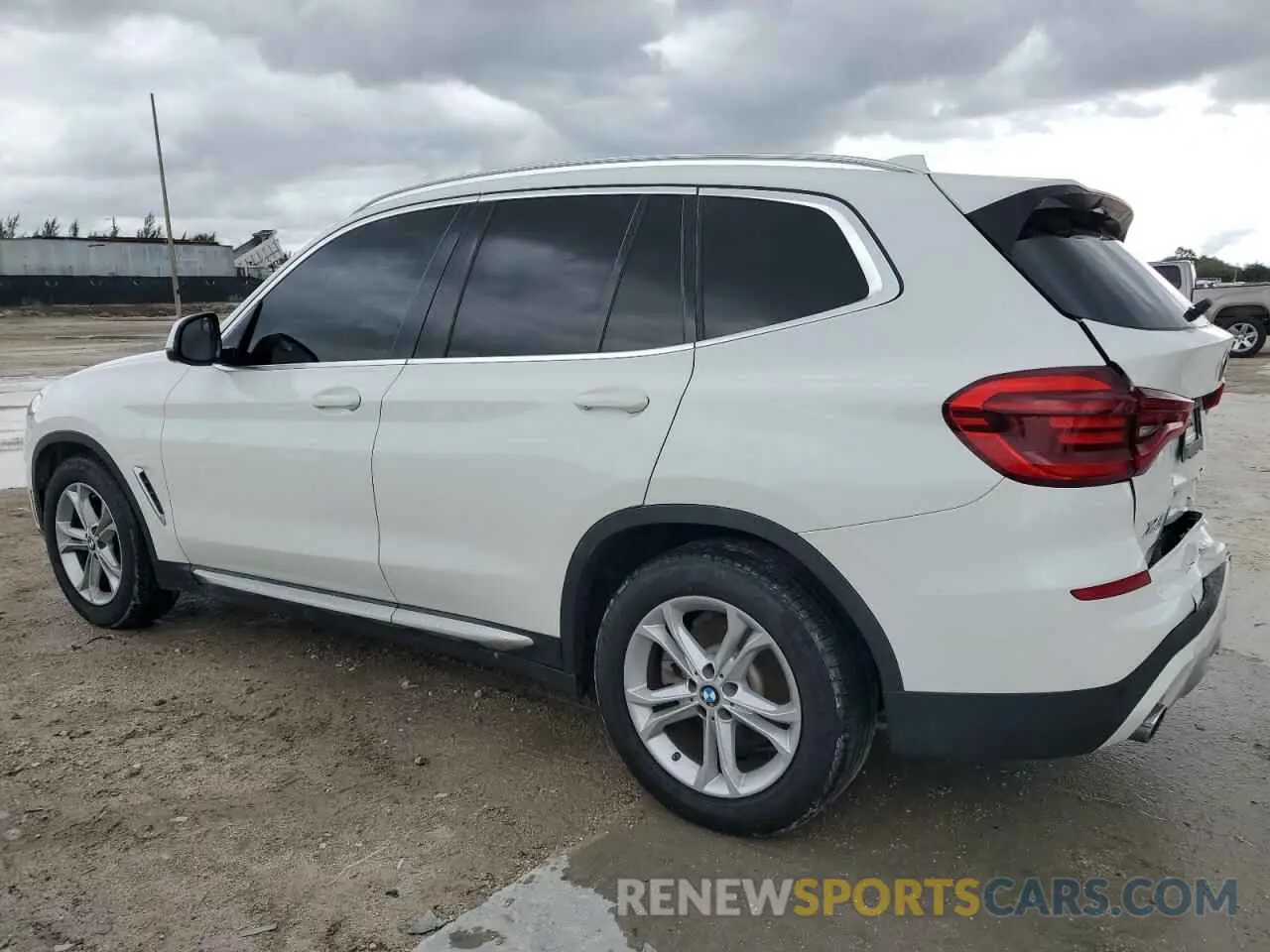 2 Фотография поврежденного автомобиля 5UXTY3C0XL9C16328 BMW X3 2020