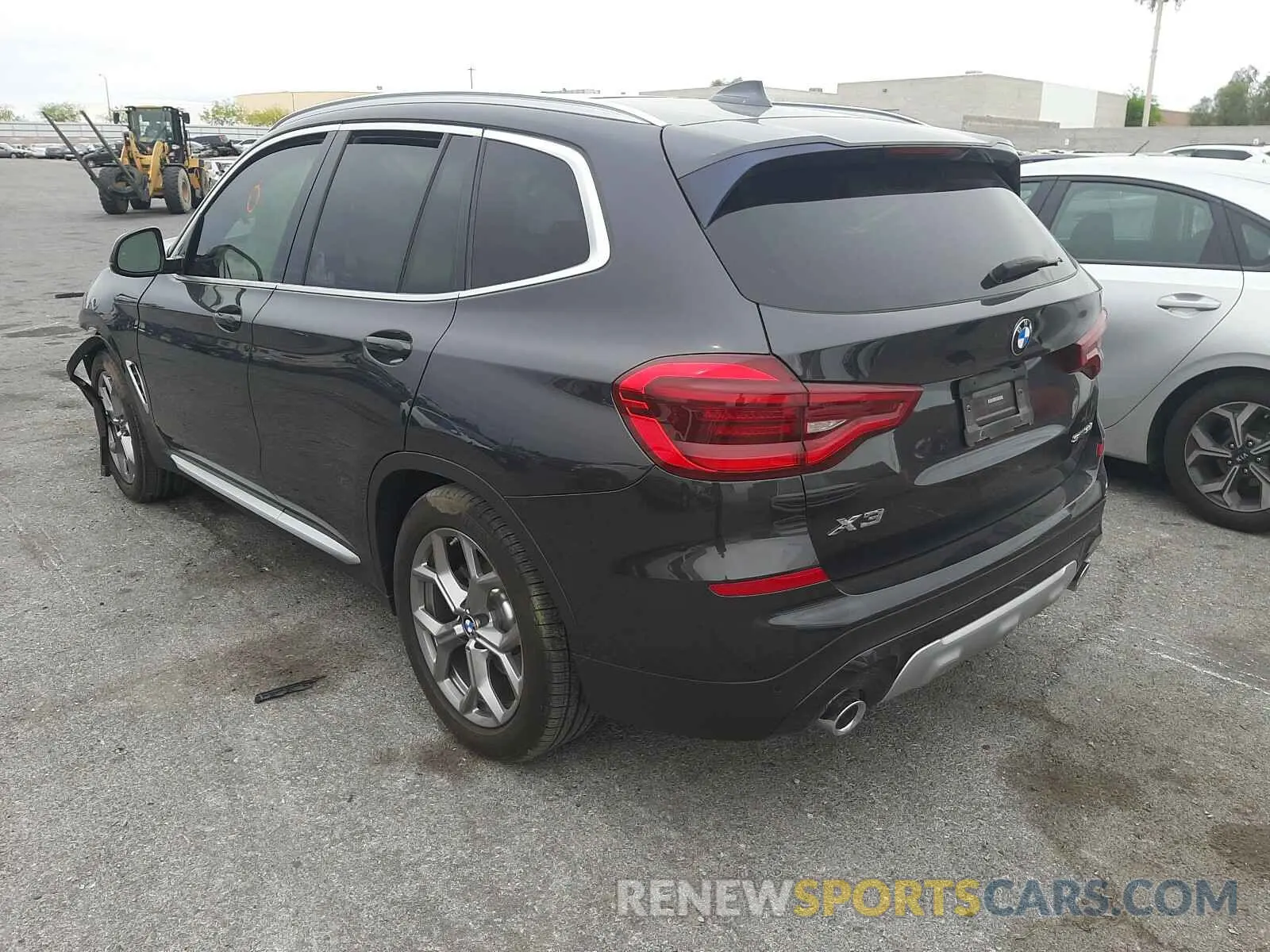3 Photograph of a damaged car 5UXTY3C0XLLU69469 BMW X3 2020