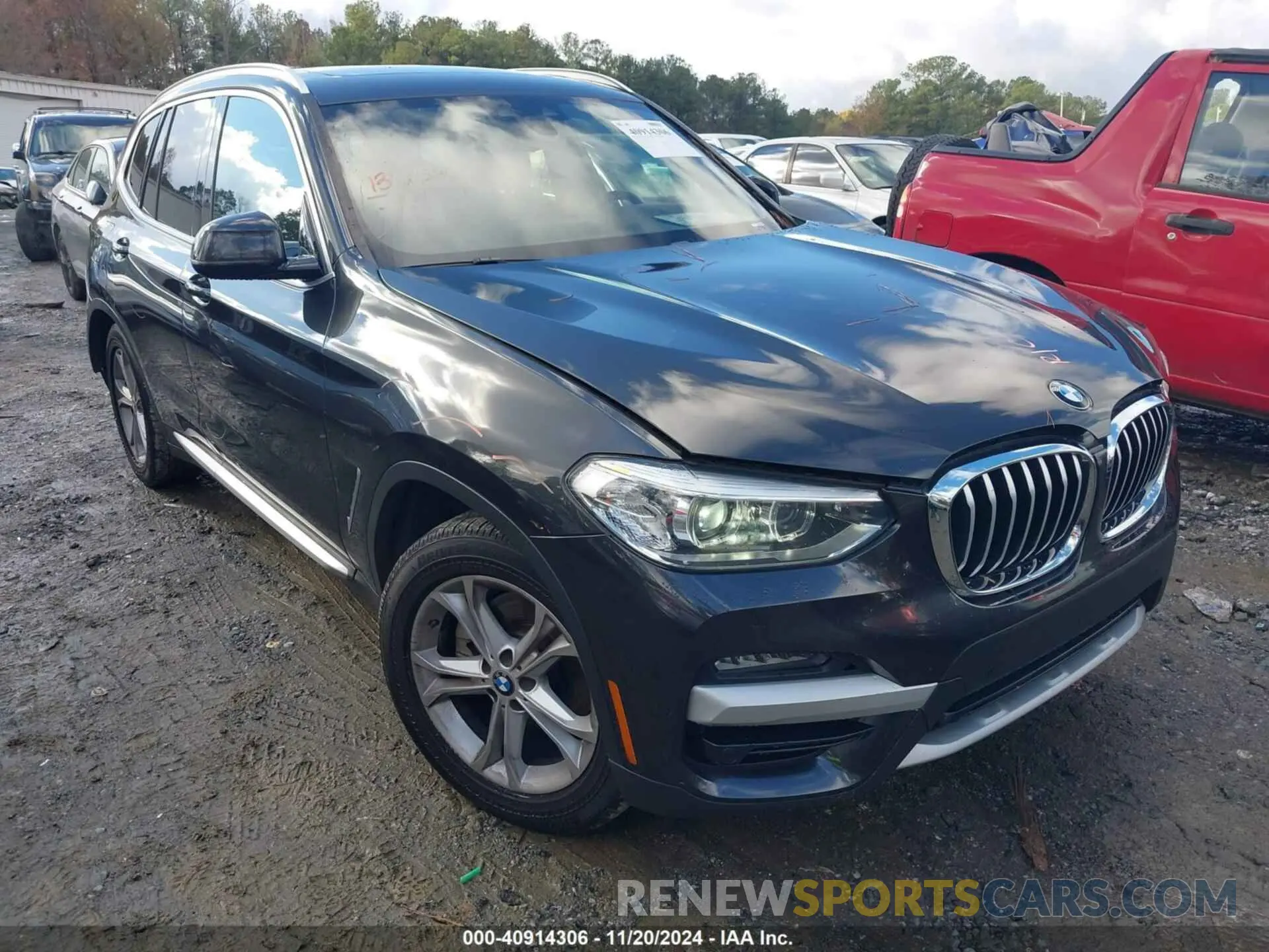 13 Photograph of a damaged car 5UXTY3C0XLLU72629 BMW X3 2020