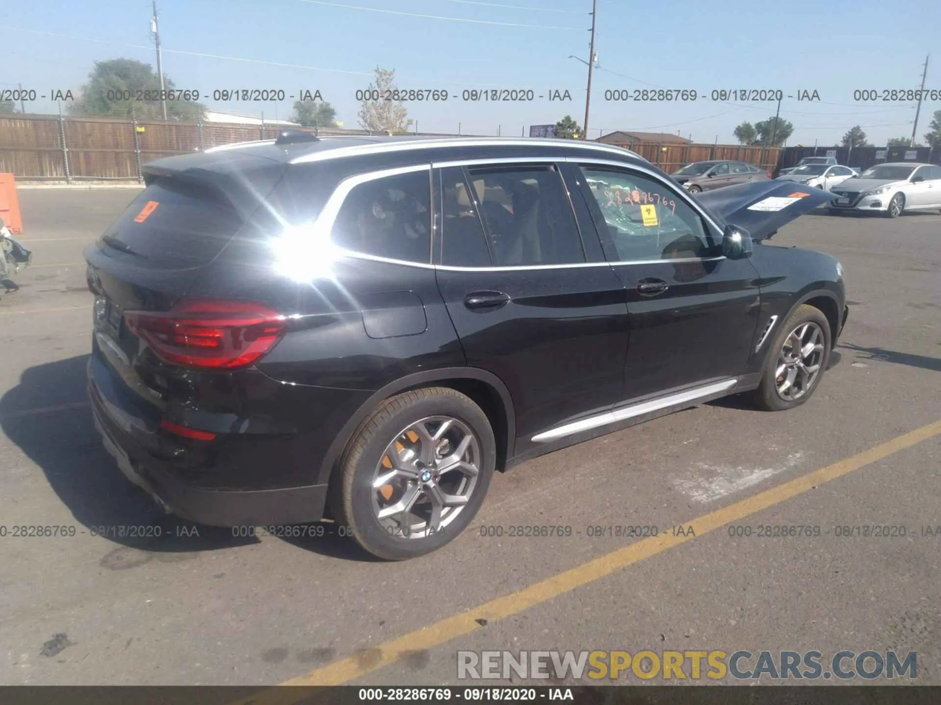 14 Photograph of a damaged car 5UXTY5C00L9B76031 BMW X3 2020