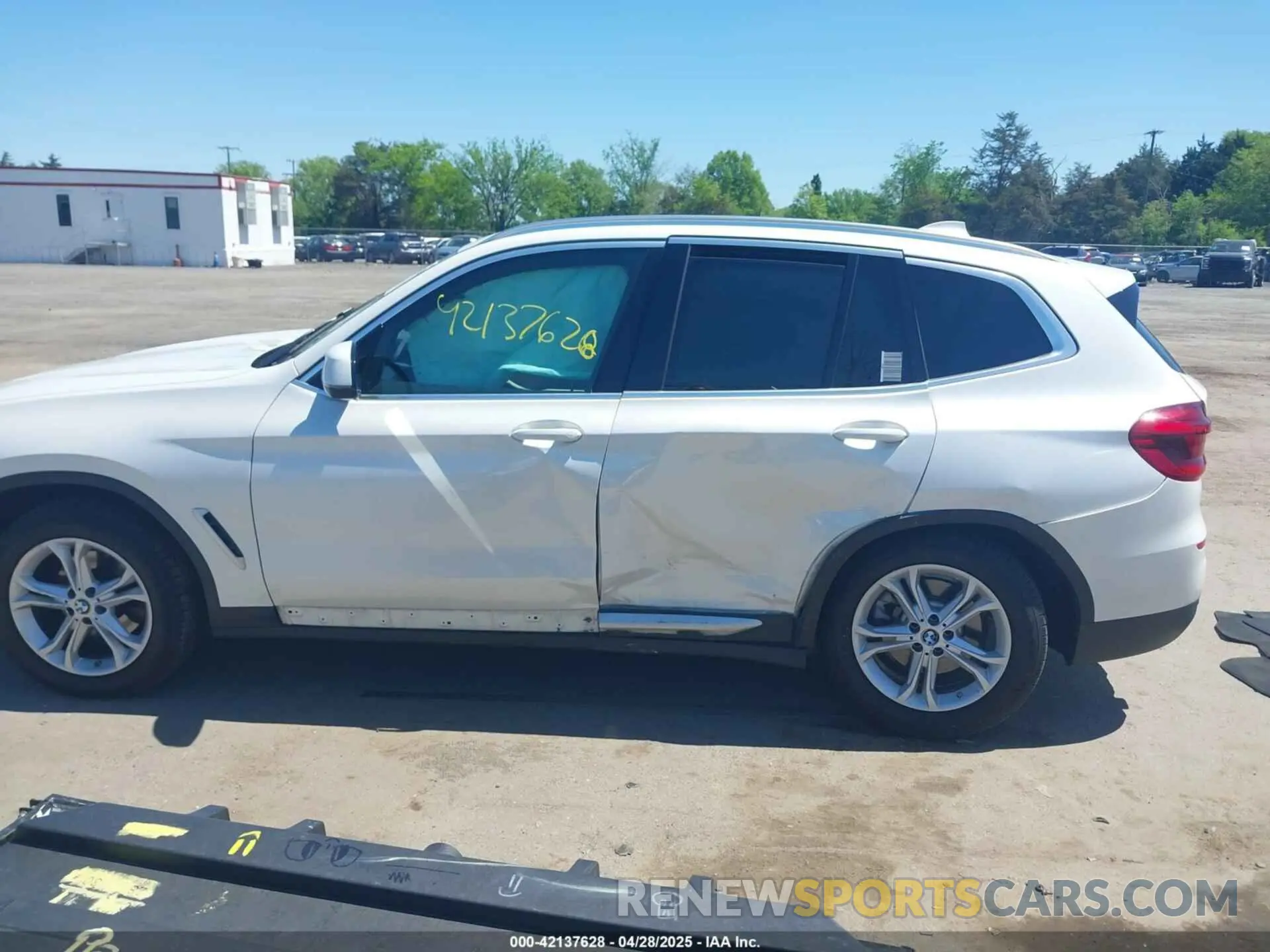 14 Photograph of a damaged car 5UXTY5C01LLT32755 BMW X3 2020