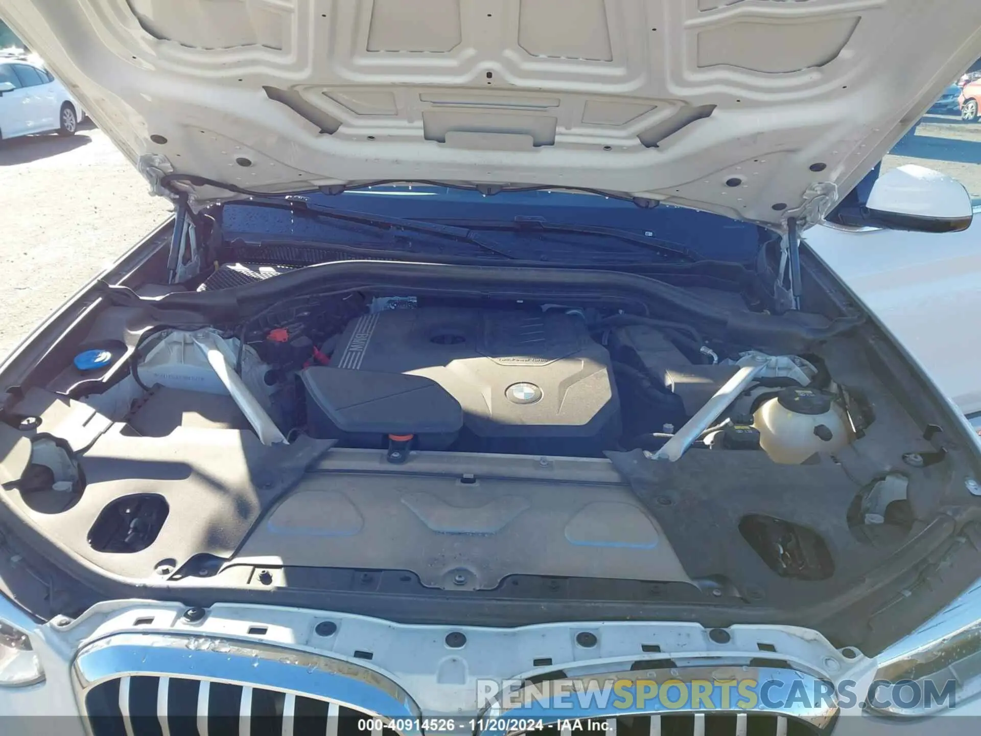 10 Photograph of a damaged car 5UXTY5C02L9D03572 BMW X3 2020