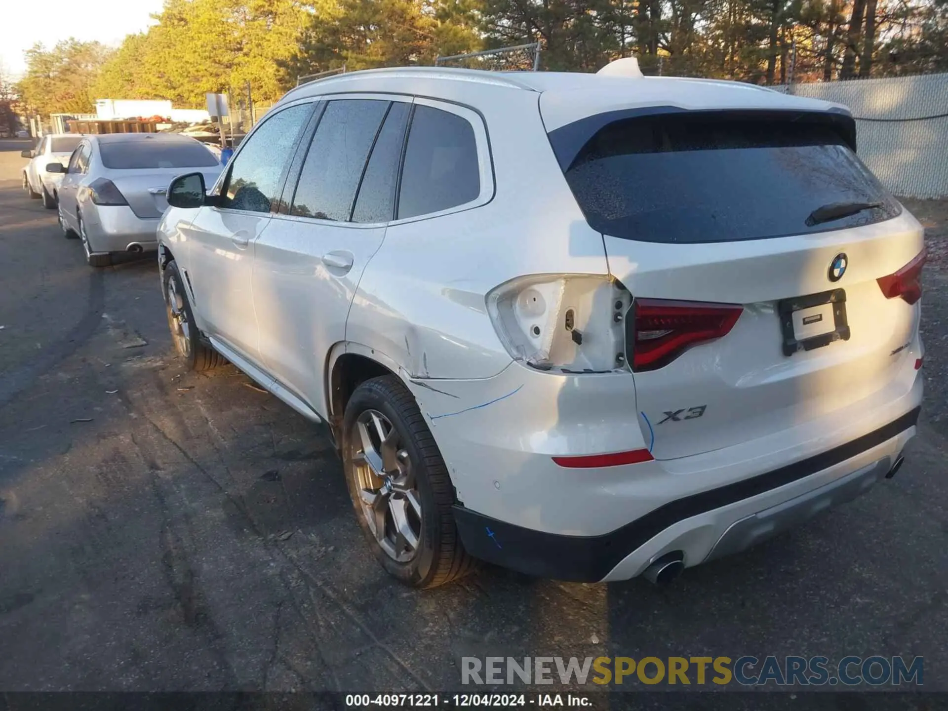 3 Photograph of a damaged car 5UXTY5C02L9D36698 BMW X3 2020