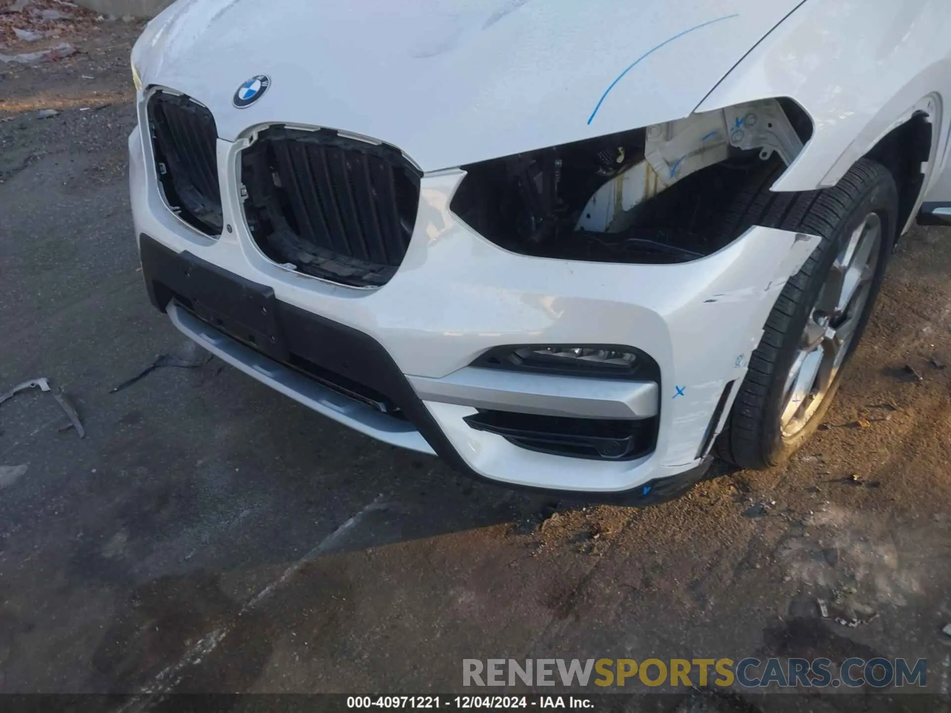 6 Photograph of a damaged car 5UXTY5C02L9D36698 BMW X3 2020