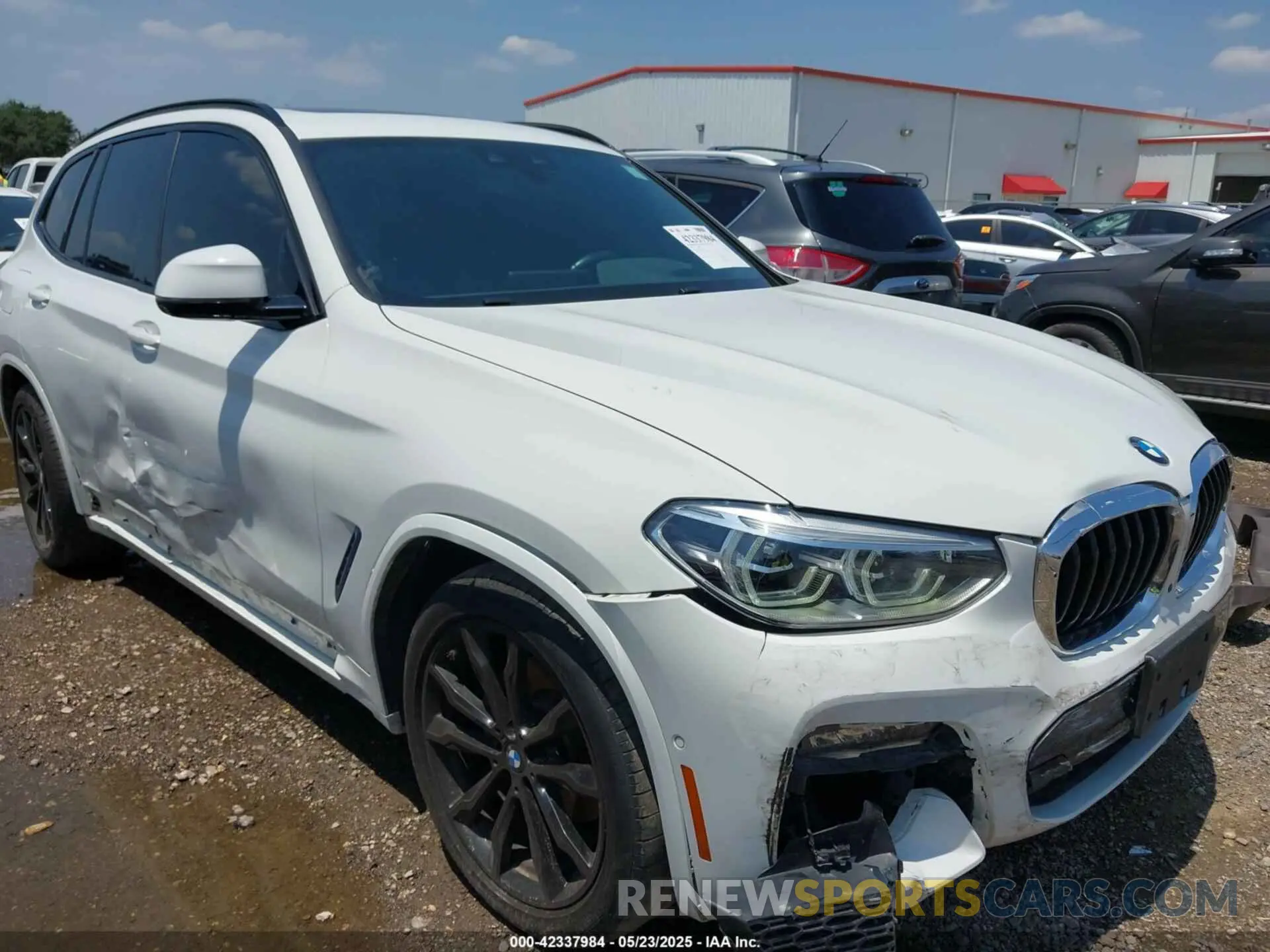 1 Photograph of a damaged car 5UXTY5C03L9B70109 BMW X3 2020