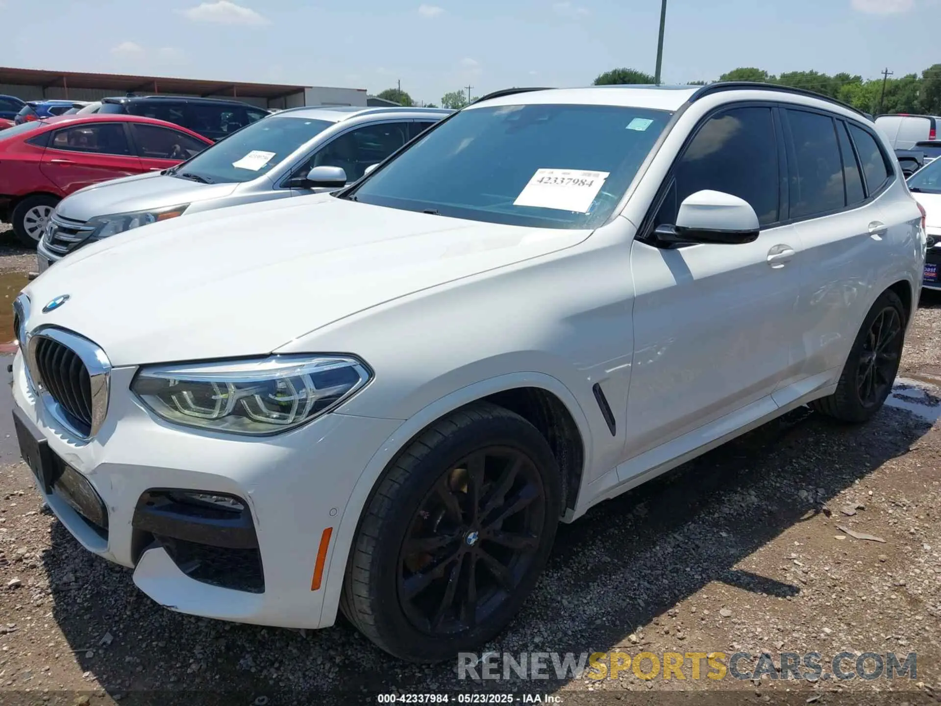2 Photograph of a damaged car 5UXTY5C03L9B70109 BMW X3 2020