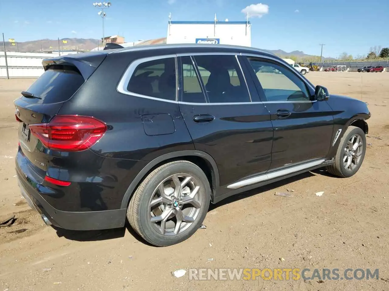 3 Photograph of a damaged car 5UXTY5C03L9C51398 BMW X3 2020
