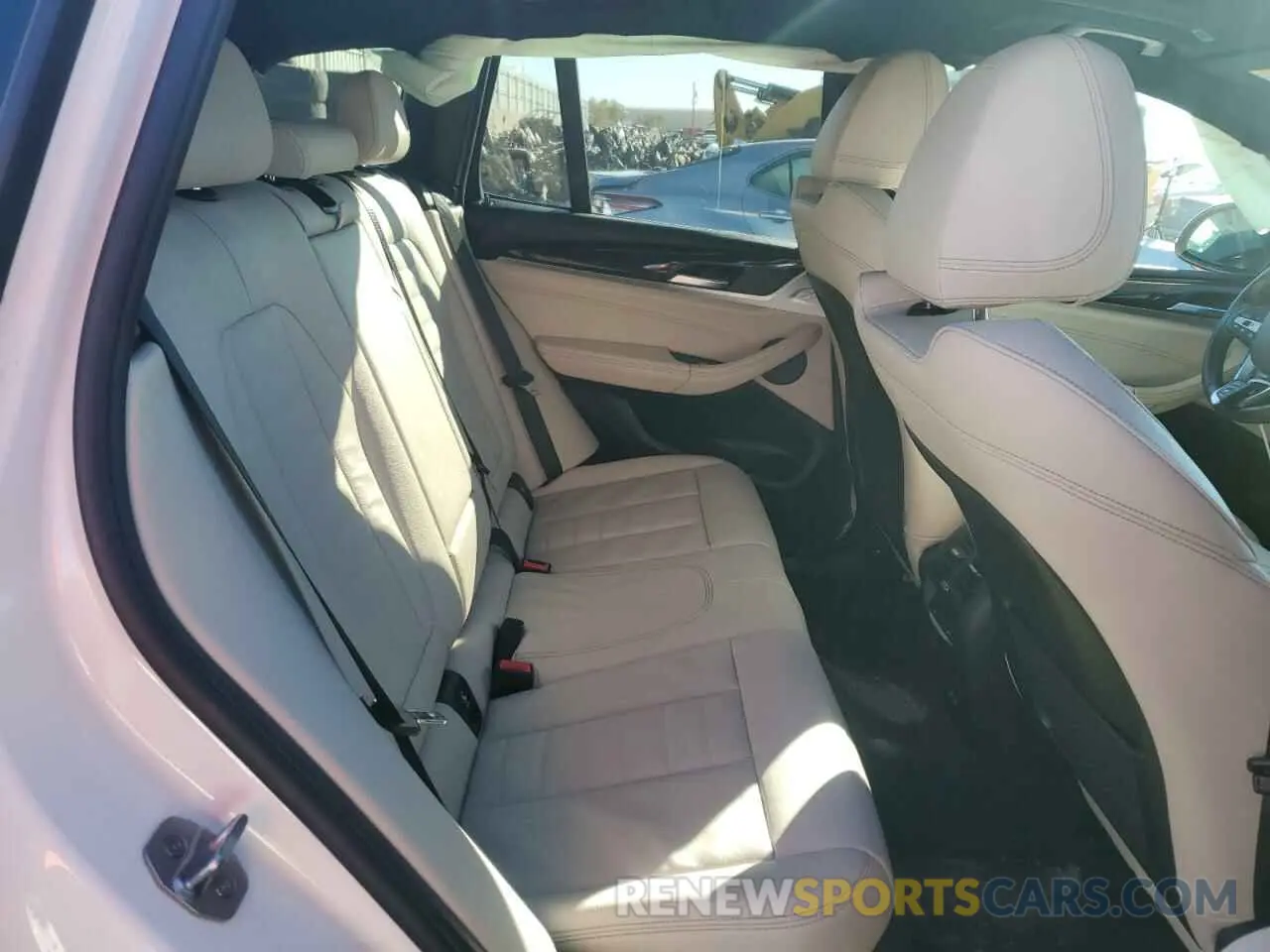 11 Фотография поврежденного автомобиля 5UXTY5C04L9C12383 BMW X3 2020