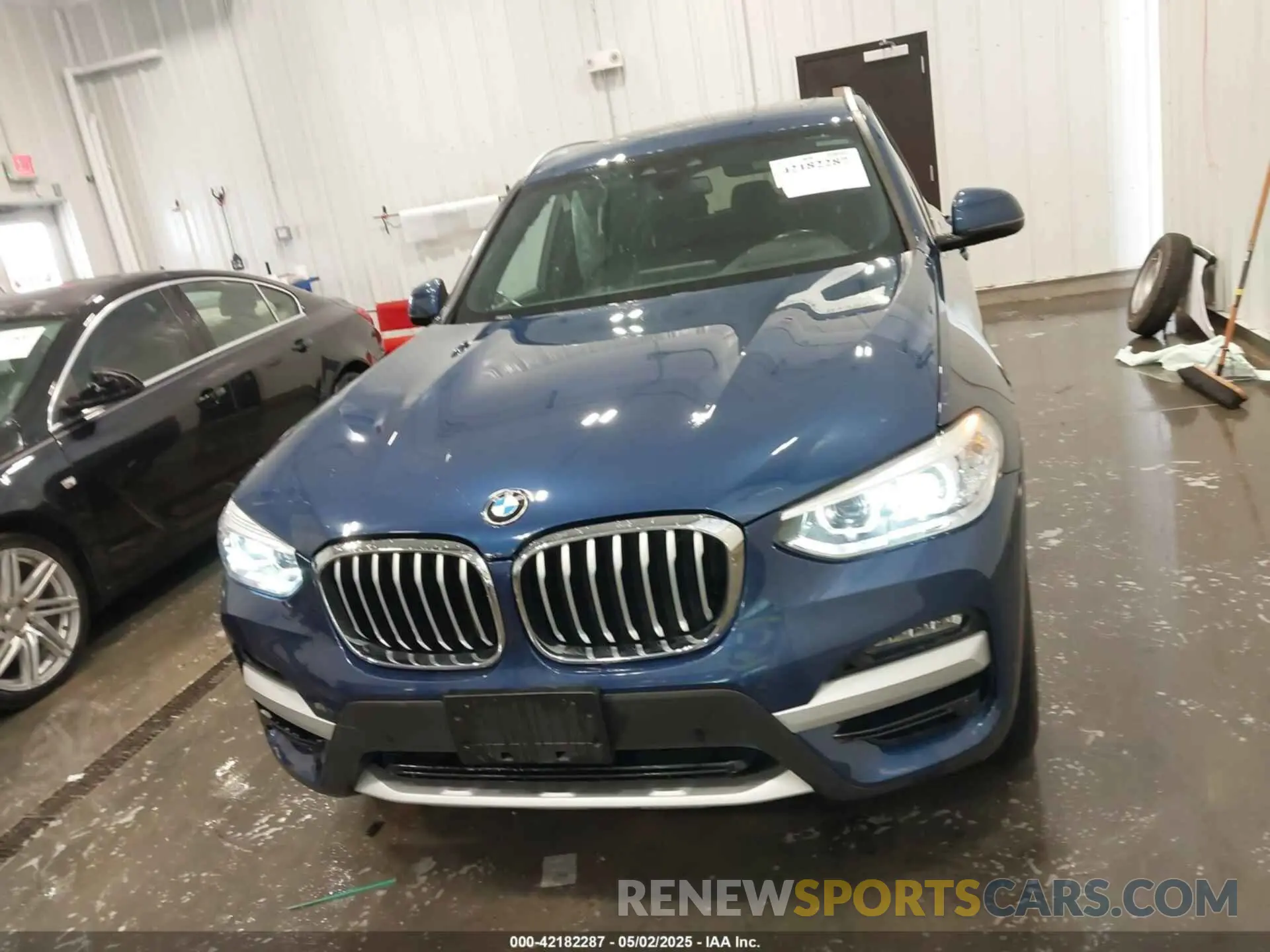 12 Photograph of a damaged car 5UXTY5C05L9B65106 BMW X3 2020