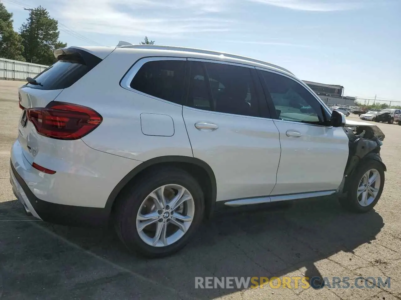 3 Photograph of a damaged car 5UXTY5C06L9B93142 BMW X3 2020