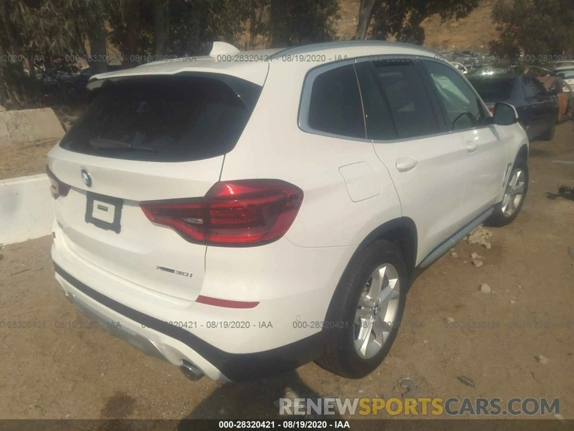 4 Photograph of a damaged car 5UXTY5C07LLT38026 BMW X3 2020