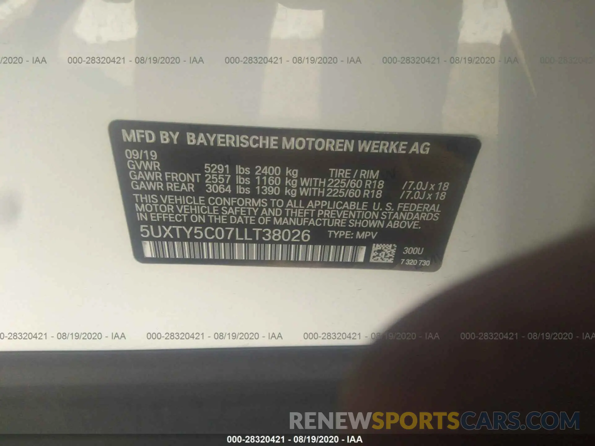 9 Photograph of a damaged car 5UXTY5C07LLT38026 BMW X3 2020