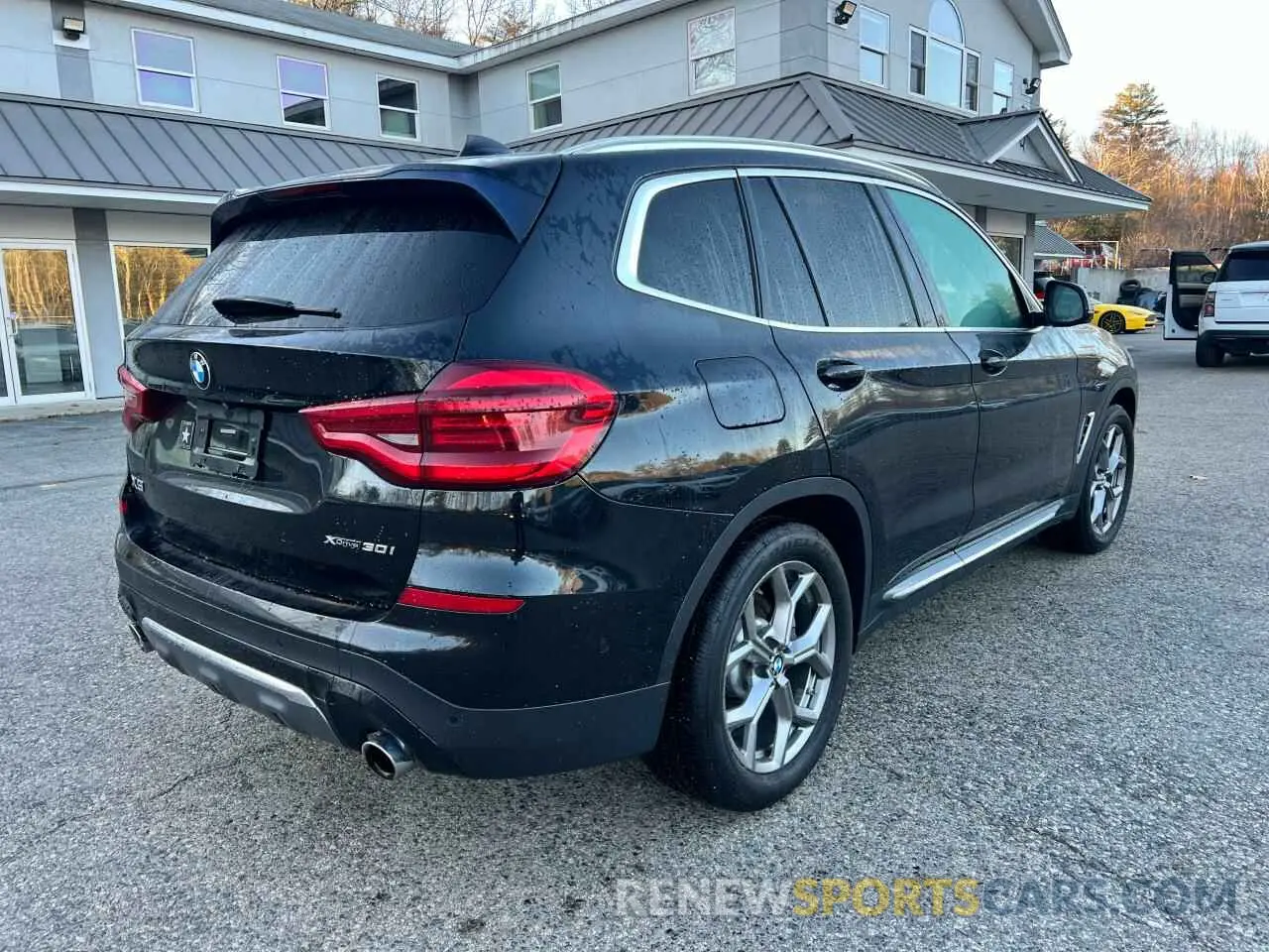 4 Photograph of a damaged car 5UXTY5C08L9B50258 BMW X3 2020