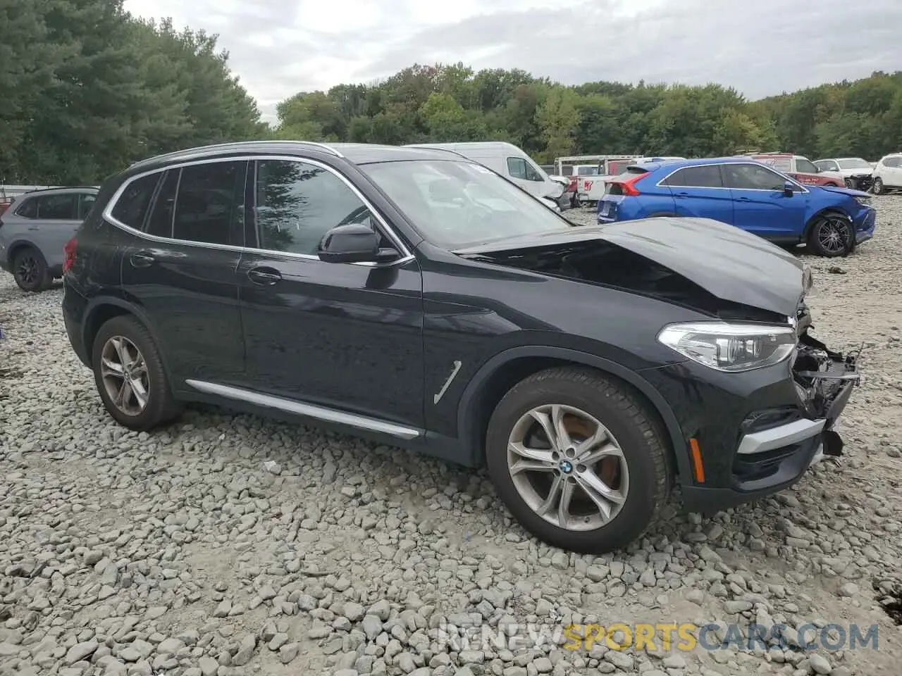 4 Photograph of a damaged car 5UXTY5C08L9C04044 BMW X3 2020