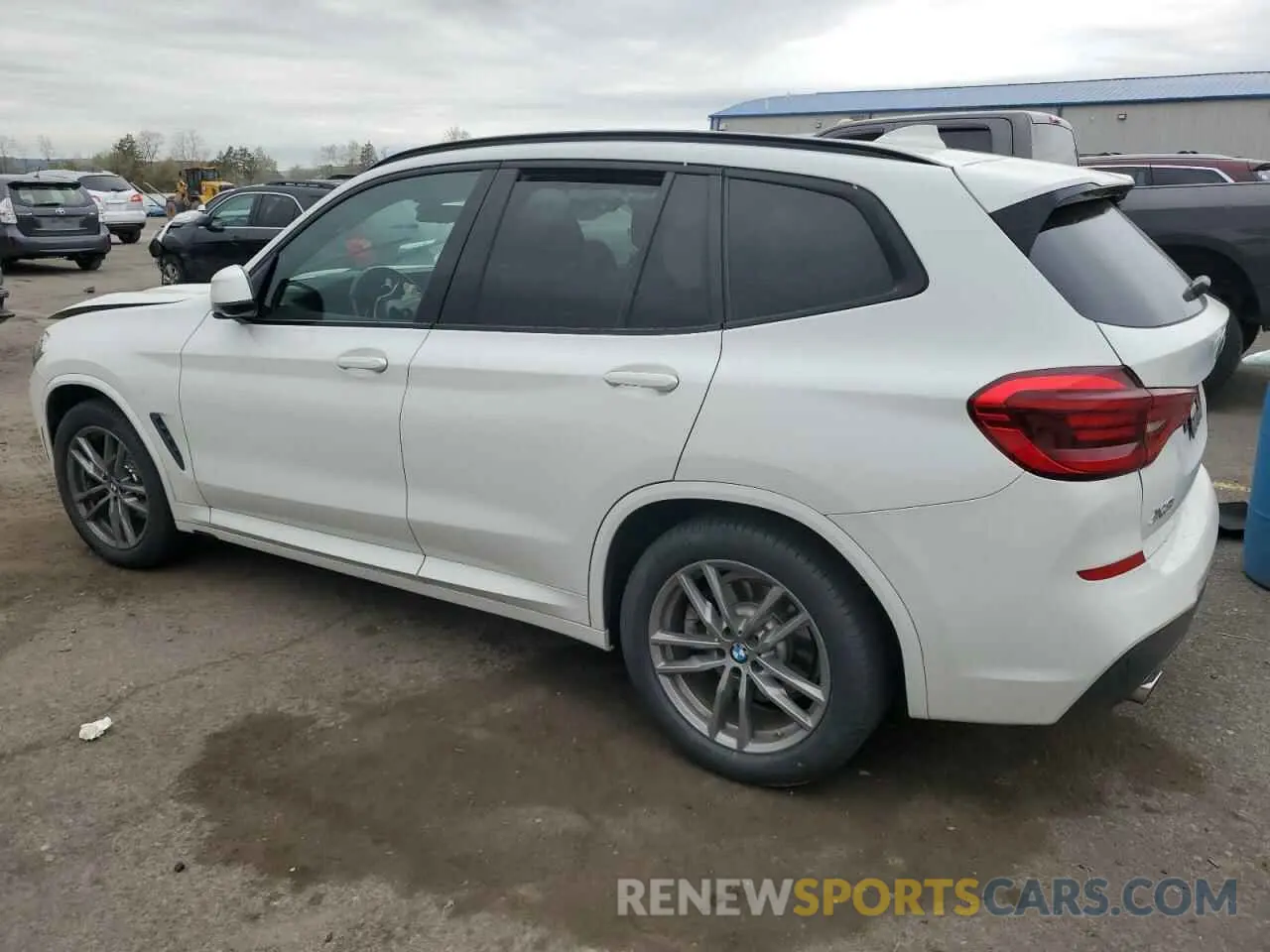 2 Photograph of a damaged car 5UXTY5C08L9D50105 BMW X3 2020