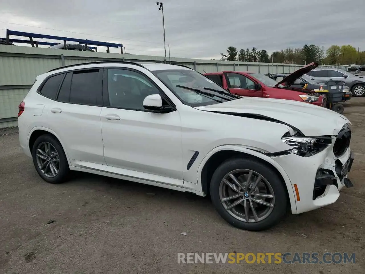 4 Photograph of a damaged car 5UXTY5C08L9D50105 BMW X3 2020