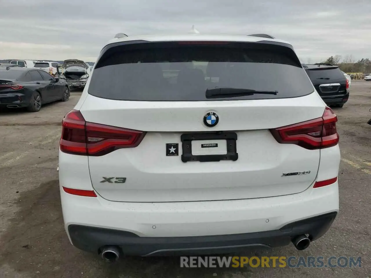 6 Photograph of a damaged car 5UXTY5C08L9D50105 BMW X3 2020