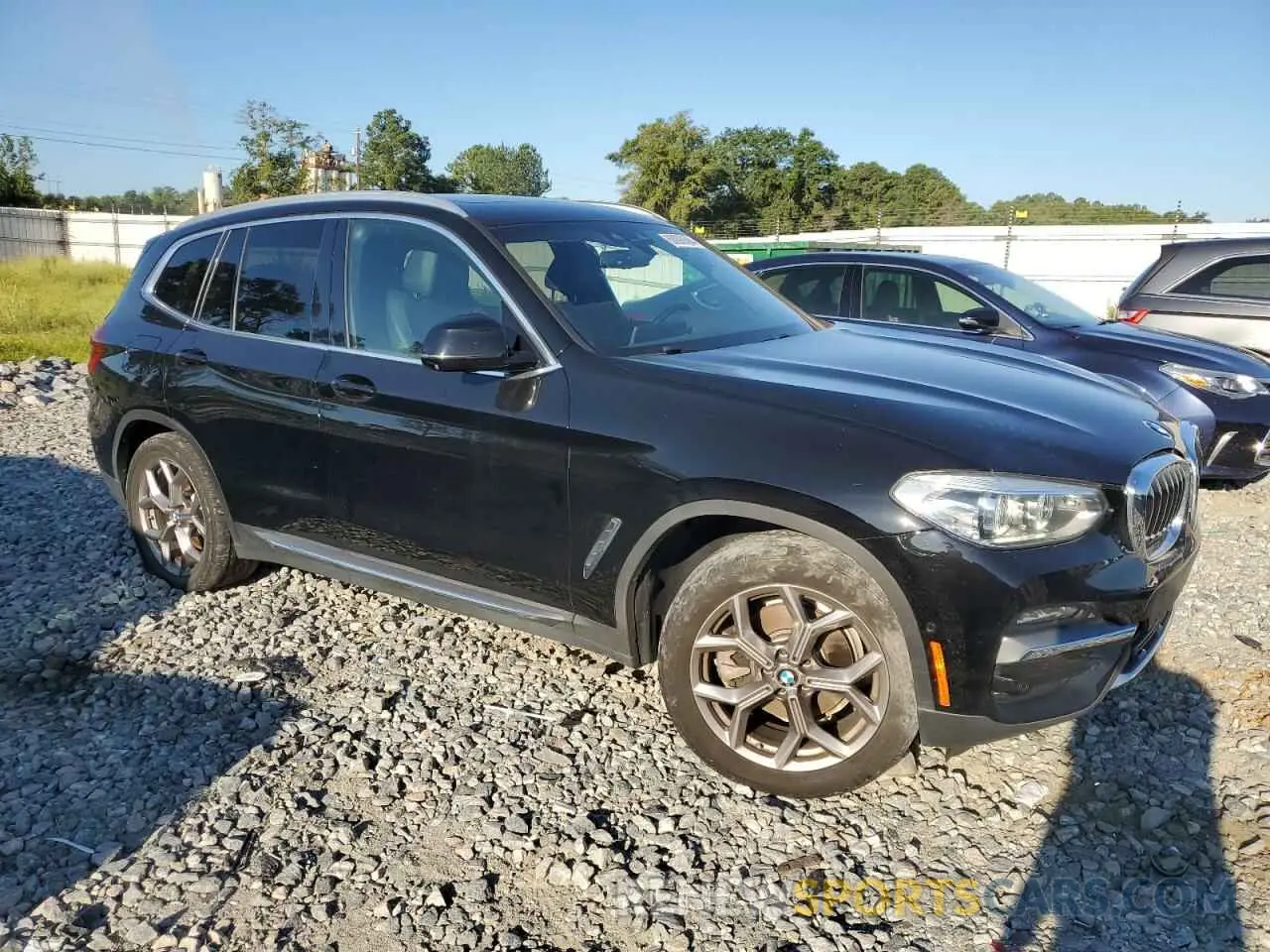 4 Фотография поврежденного автомобиля 5UXTY5C09L9C63197 BMW X3 2020