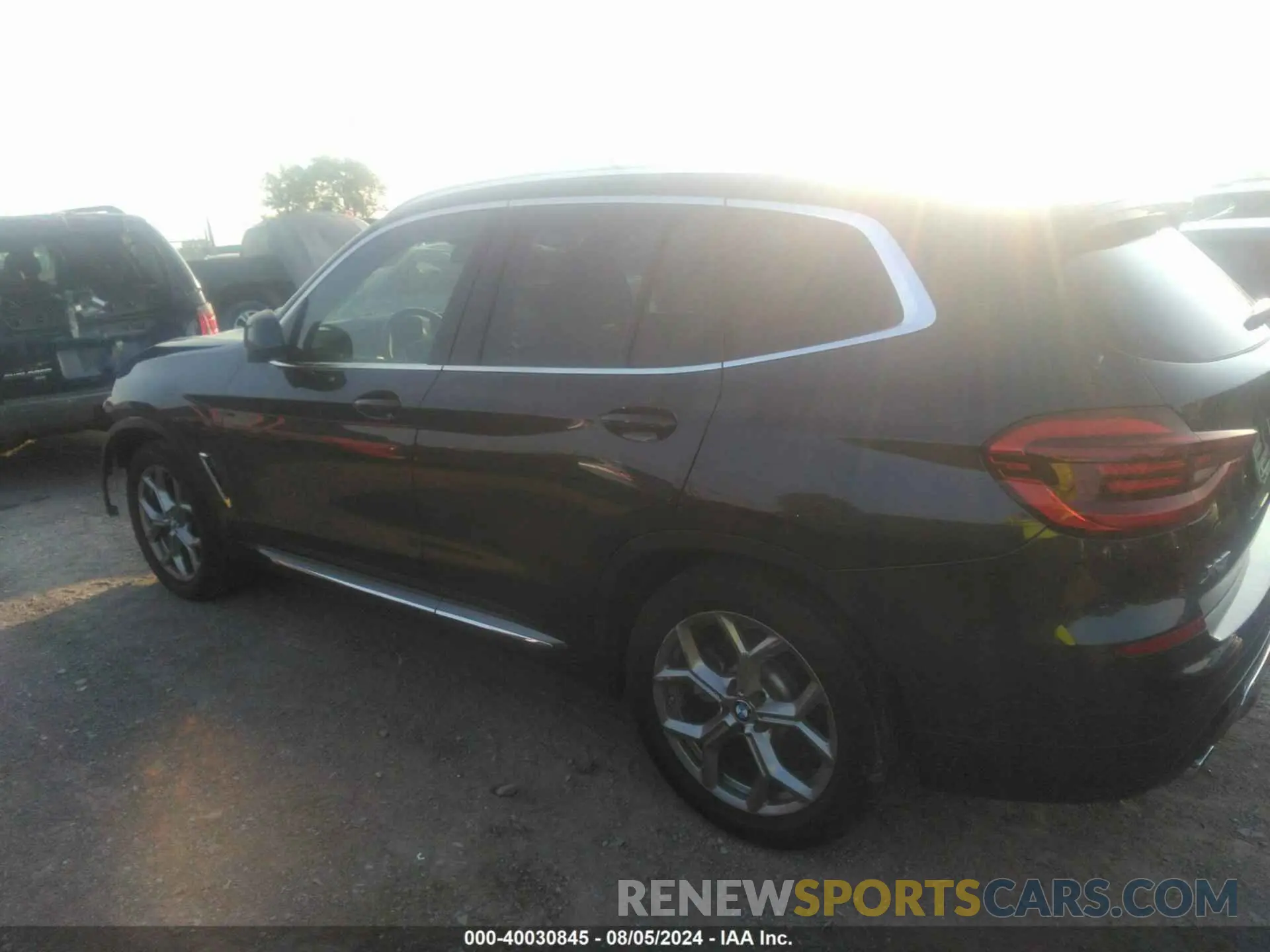 14 Photograph of a damaged car 5UXTY5C09L9D66653 BMW X3 2020