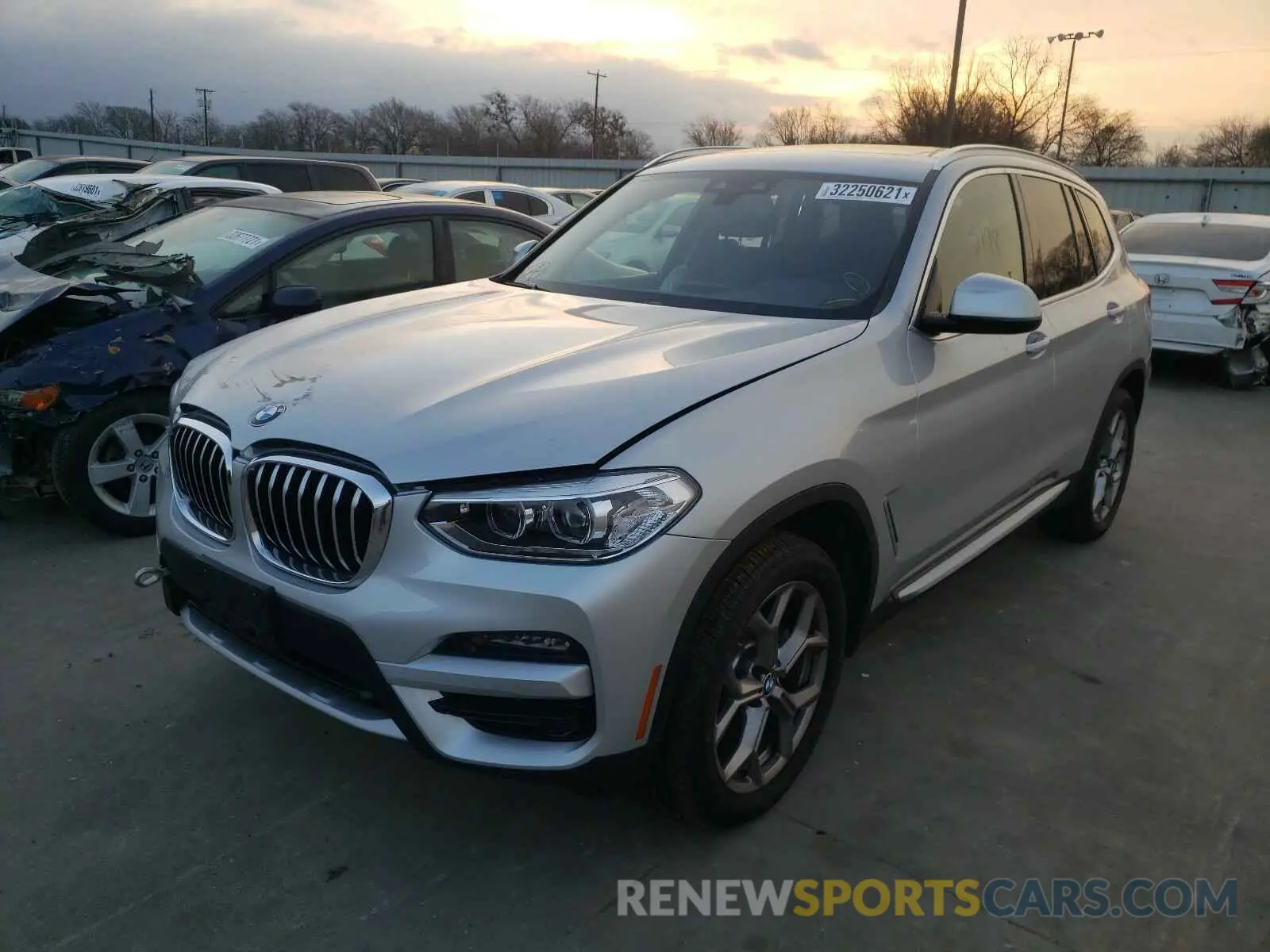 2 Photograph of a damaged car 5UXTY5C0XL9C84799 BMW X3 2020