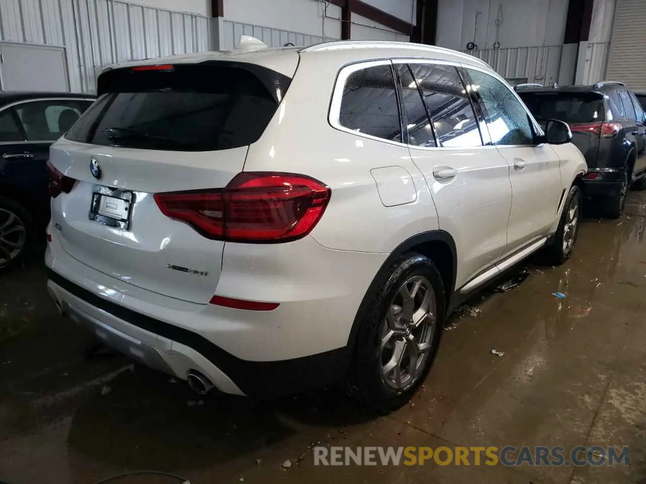 4 Photograph of a damaged car 5UXTY5C0XL9D42782 BMW X3 2020