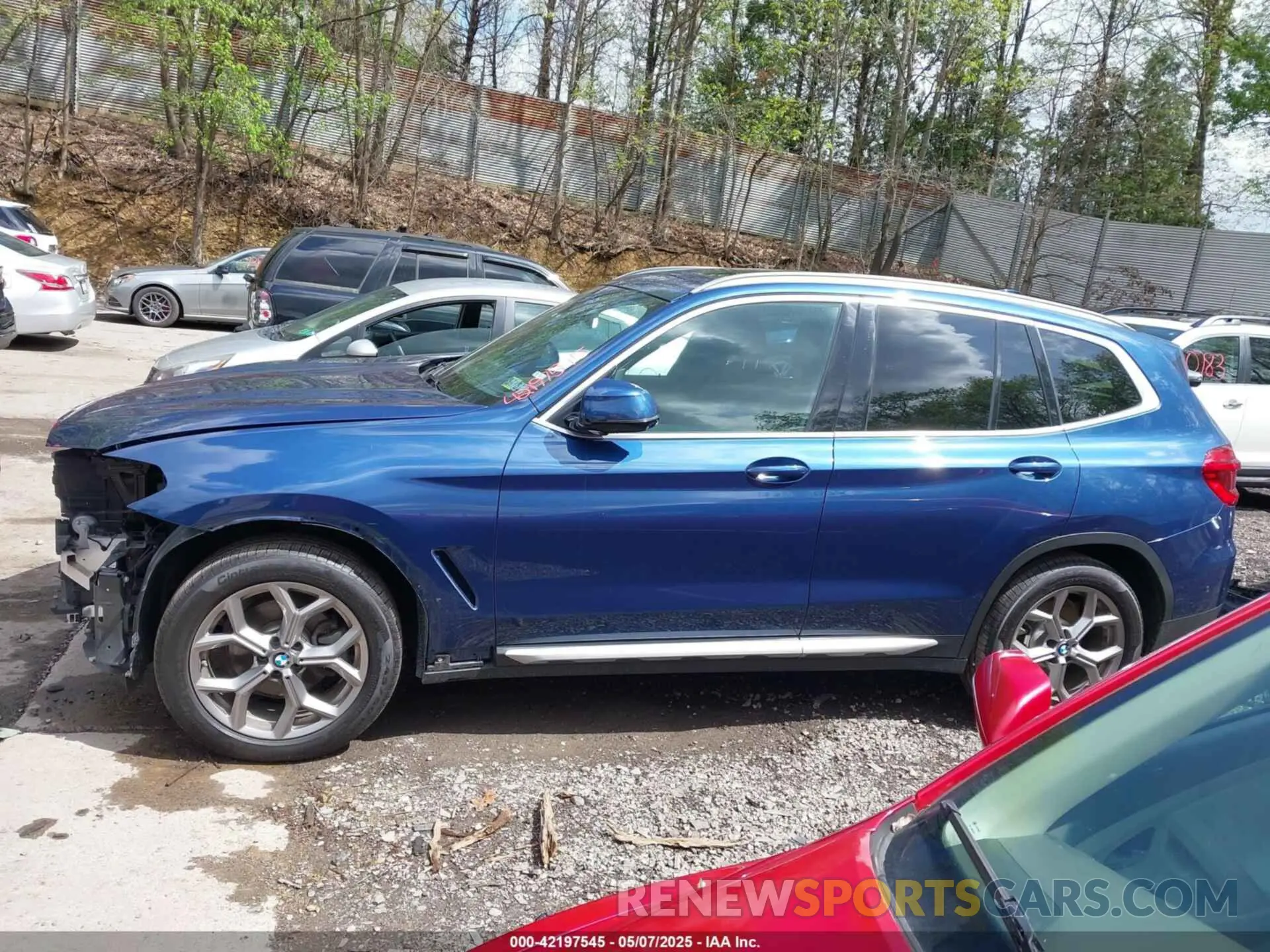 14 Photograph of a damaged car 5UXTY5C0XL9D50400 BMW X3 2020