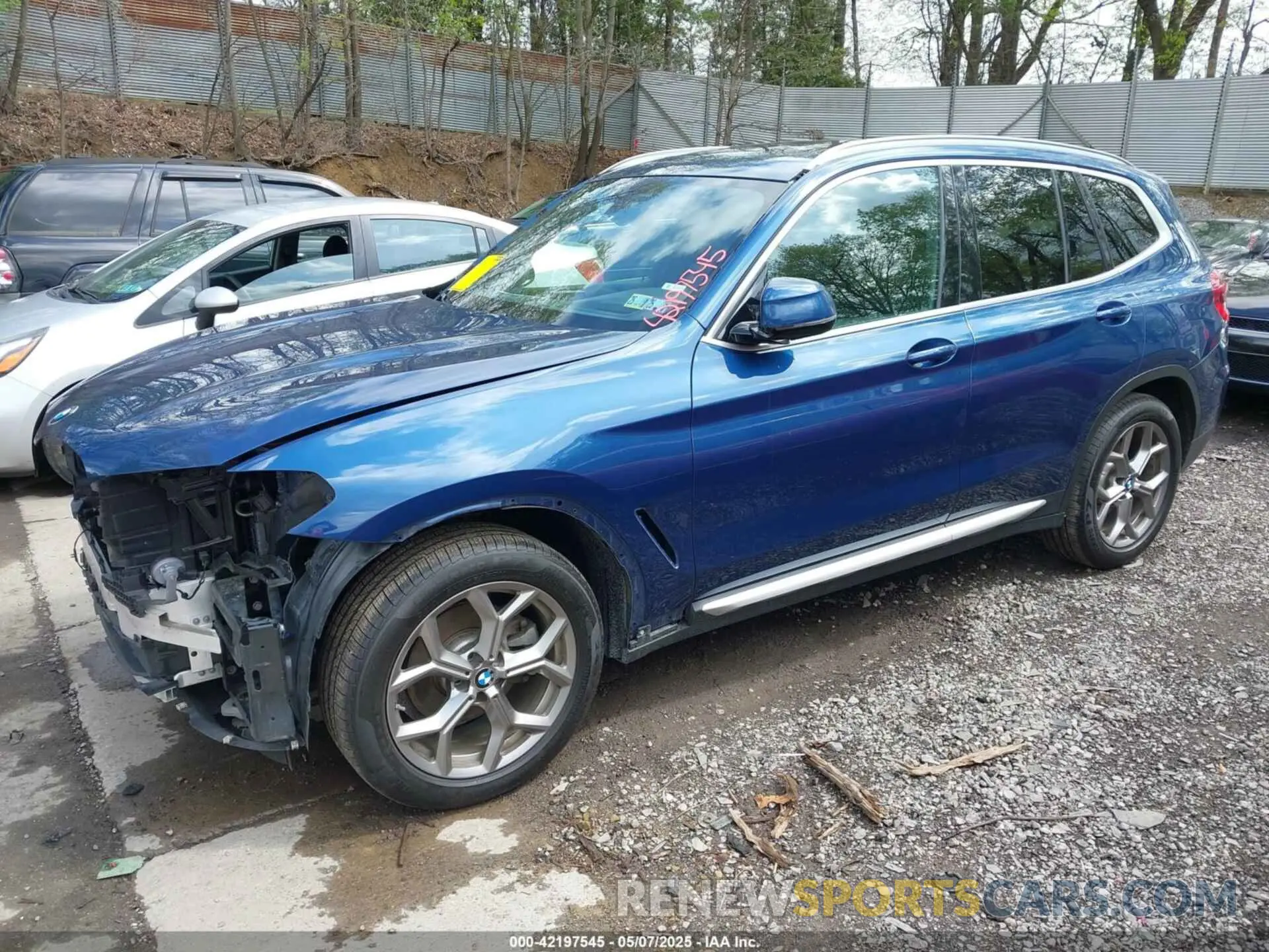 2 Photograph of a damaged car 5UXTY5C0XL9D50400 BMW X3 2020