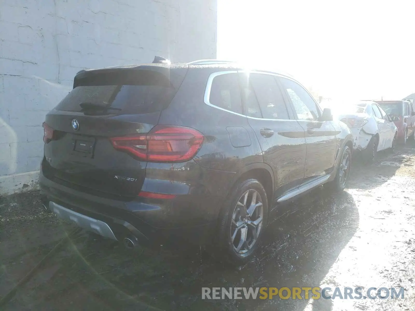 4 Photograph of a damaged car 5UXTY5C0XLLT38070 BMW X3 2020