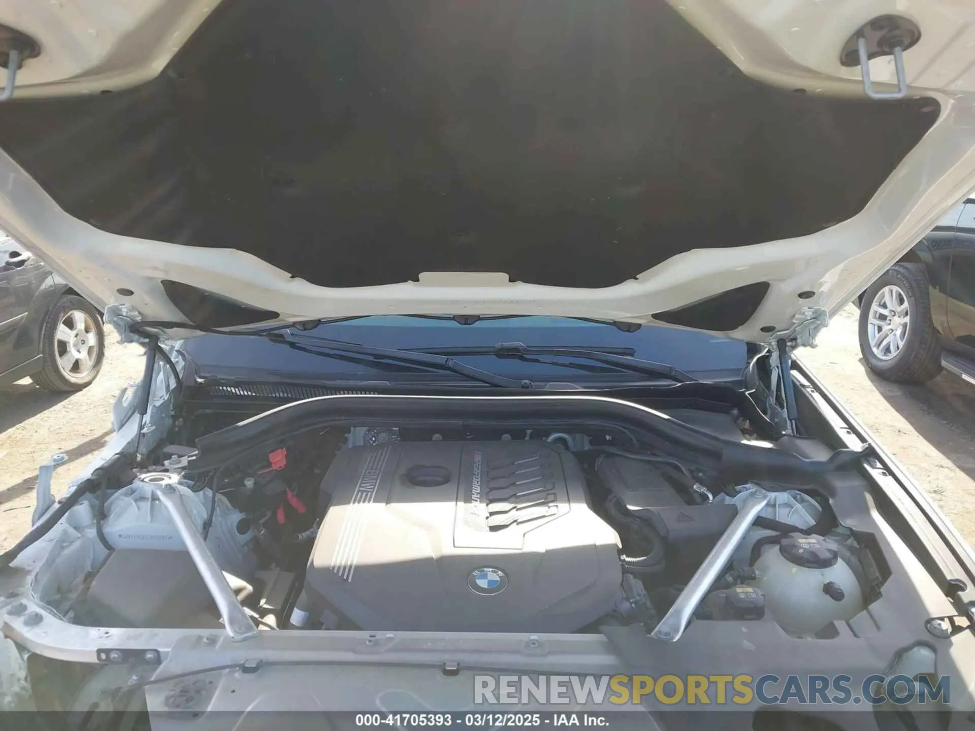 10 Фотография поврежденного автомобиля 5UXTY9C04L9B25297 BMW X3 2020