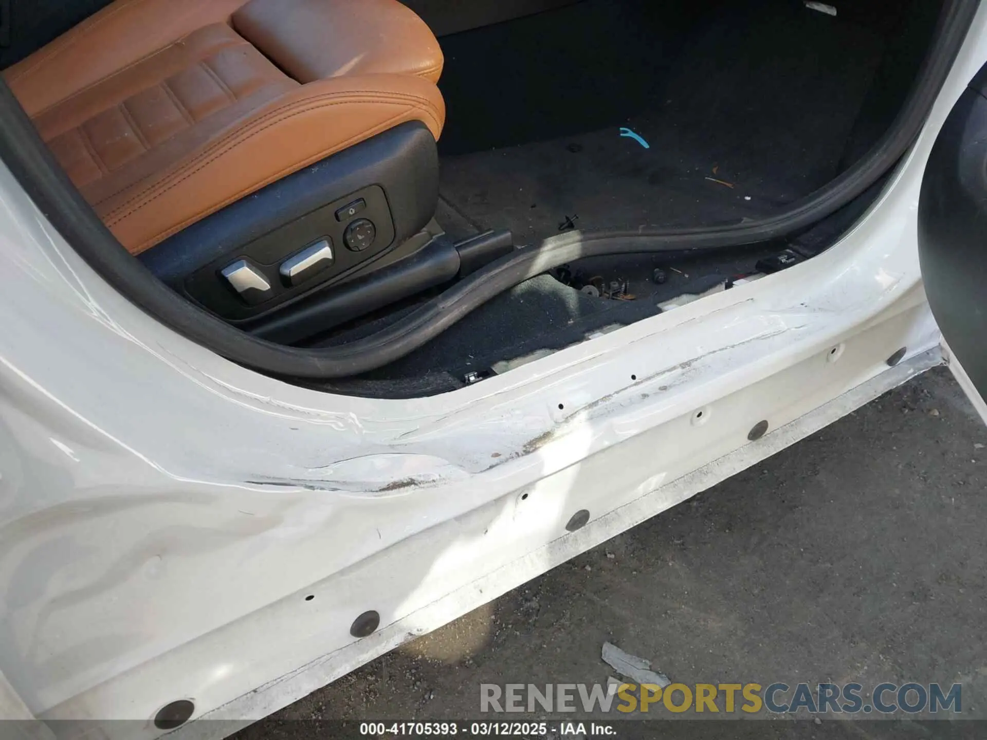 18 Фотография поврежденного автомобиля 5UXTY9C04L9B25297 BMW X3 2020