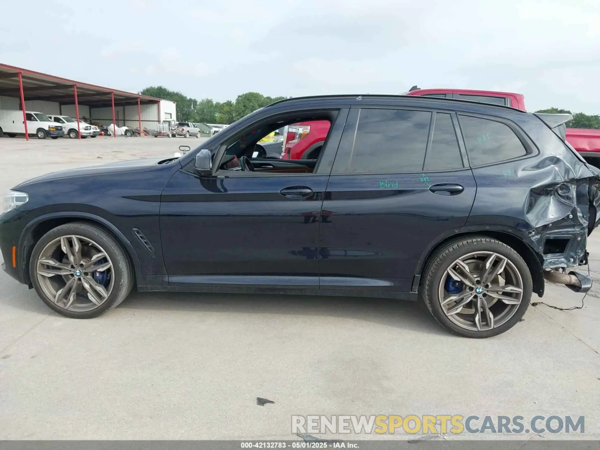 14 Фотография поврежденного автомобиля 5UXTY9C04L9C19082 BMW X3 2020