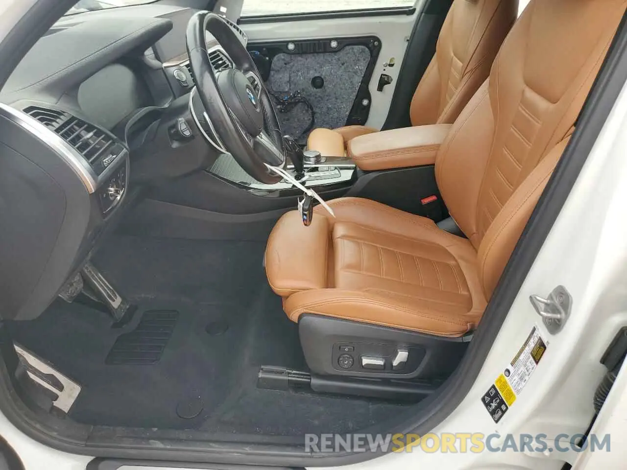7 Фотография поврежденного автомобиля 5UXTY9C06L9C87528 BMW X3 2020