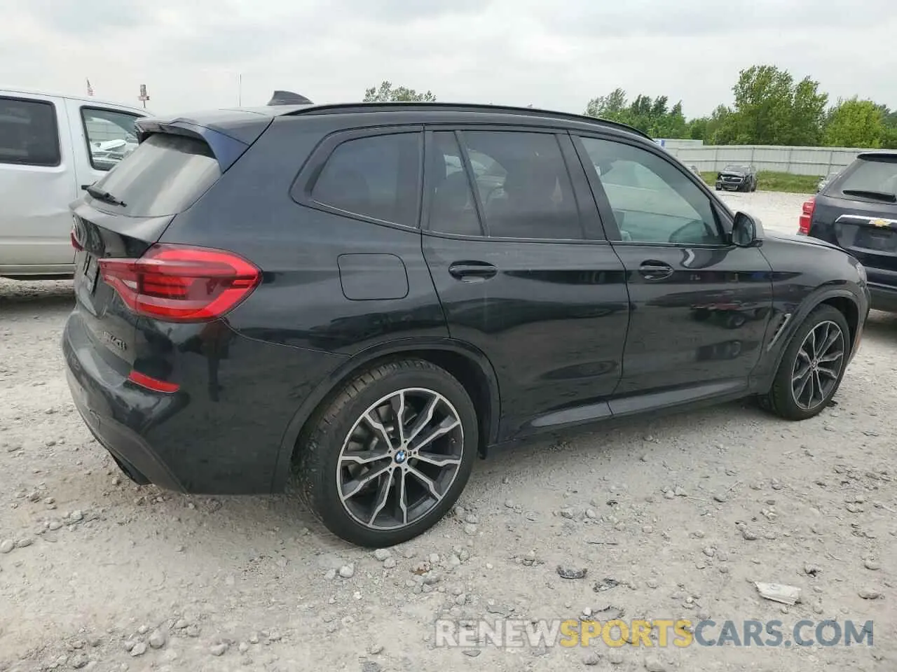 3 Photograph of a damaged car 5UXTY9C07L9C07847 BMW X3 2020