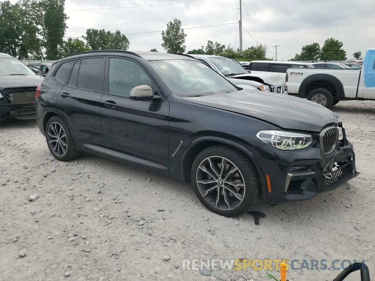 4 Photograph of a damaged car 5UXTY9C07L9C07847 BMW X3 2020
