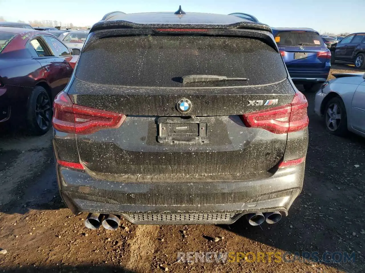 6 Photograph of a damaged car 5YMTS0C06LLA57870 BMW X3 2020