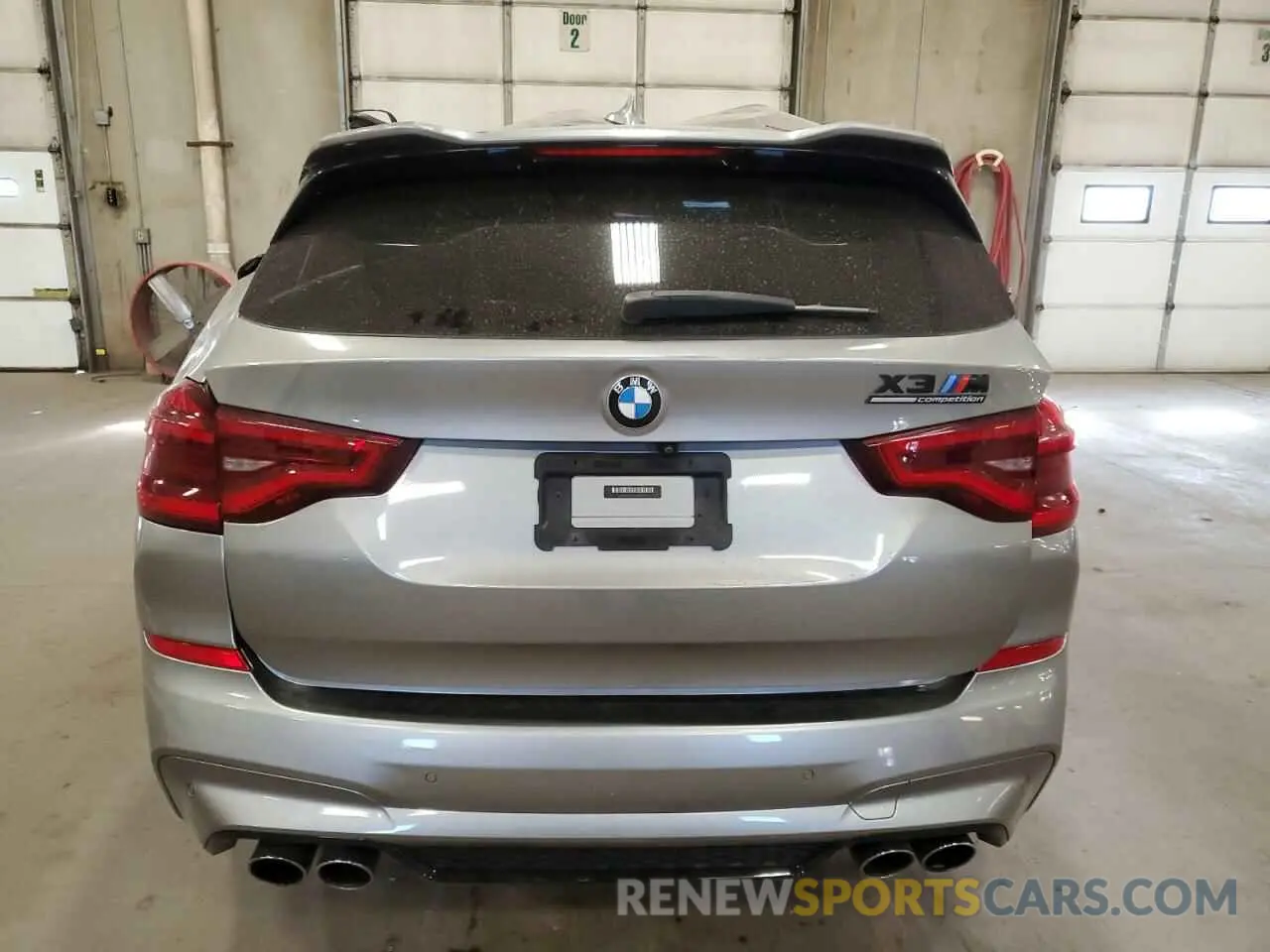 6 Photograph of a damaged car 5YMTS0C07L9B29768 BMW X3 2020