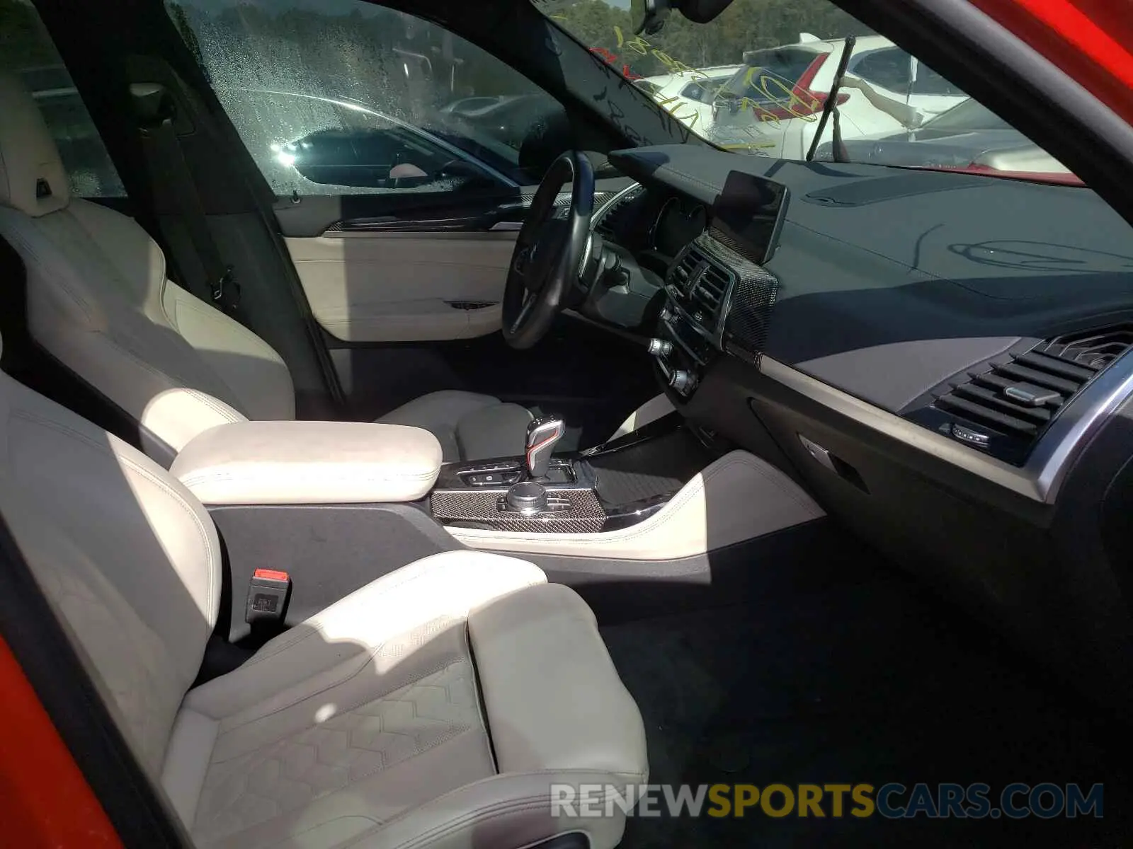 5 Photograph of a damaged car 5YMTS0C09L9B12096 BMW X3 2020