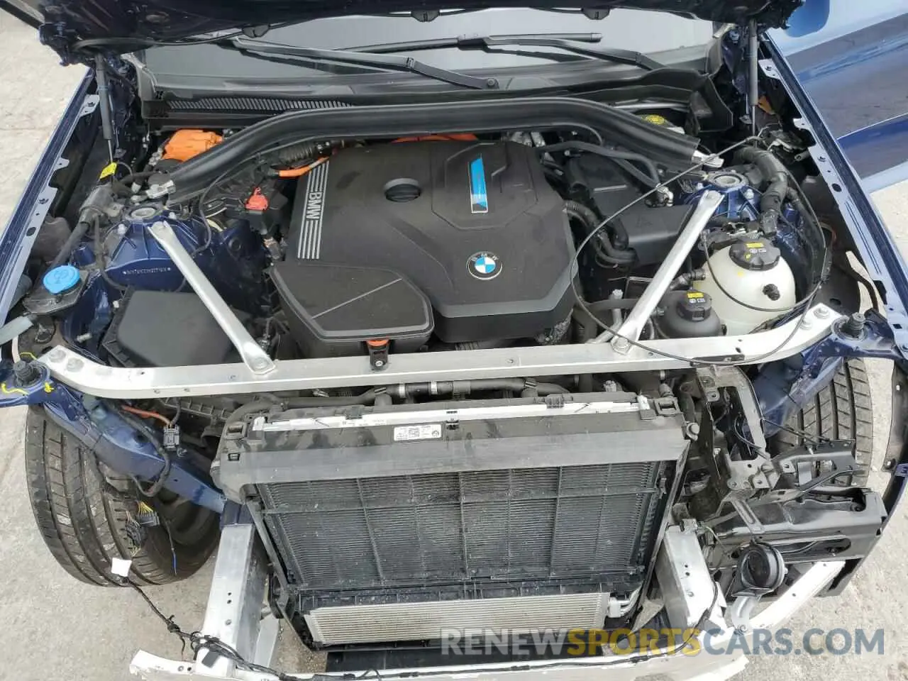 12 Photograph of a damaged car 5UXTS1C01M9G71916 BMW X3 2021